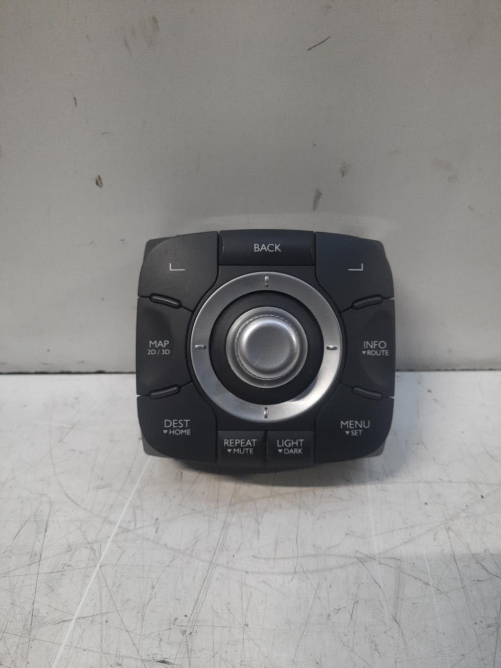 Commande GPS RENAULT SCENIC 3 PHASE 1 Diesel - 1