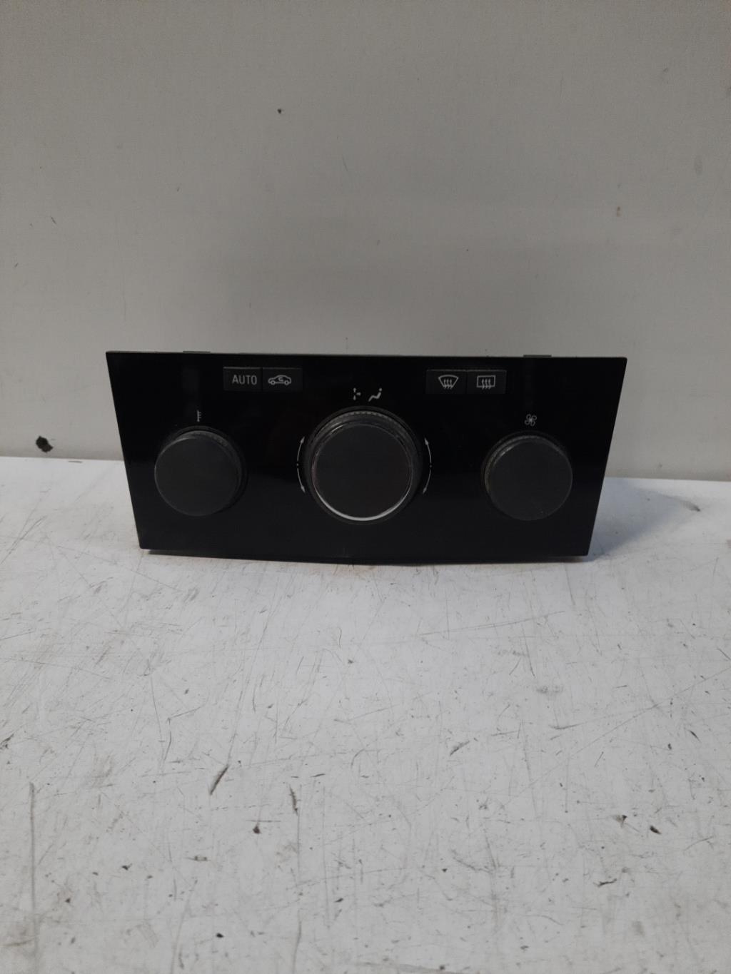 Commande chauffage OPEL ASTRA H GTC PHASE 2  - 1