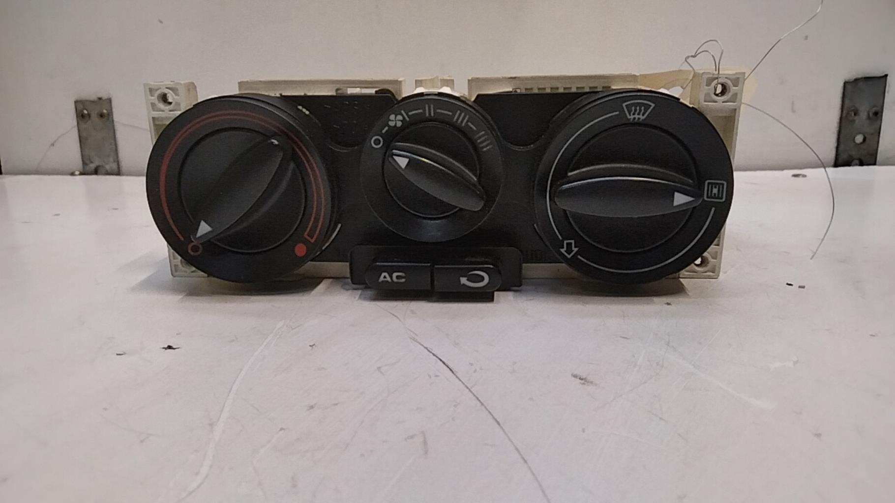 Commande chauffage SEAT LEON 1  - 1