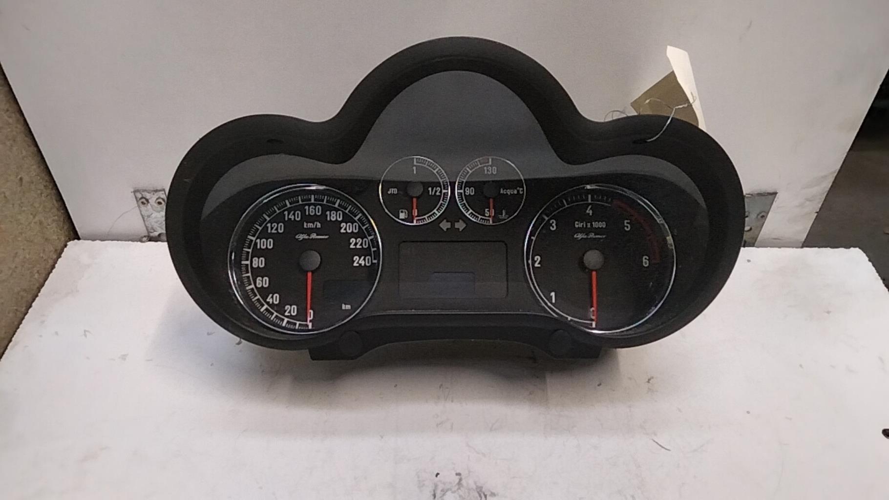 Compteur ALFA ROMEO 147 PHASE 2 Diesel - 1