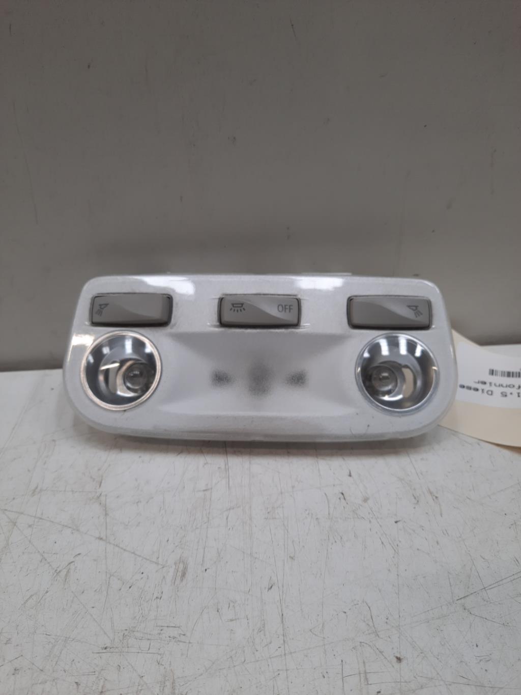 Eclairage de plafonnier RENAULT CLIO 4 PHASE 1 Diesel - 1