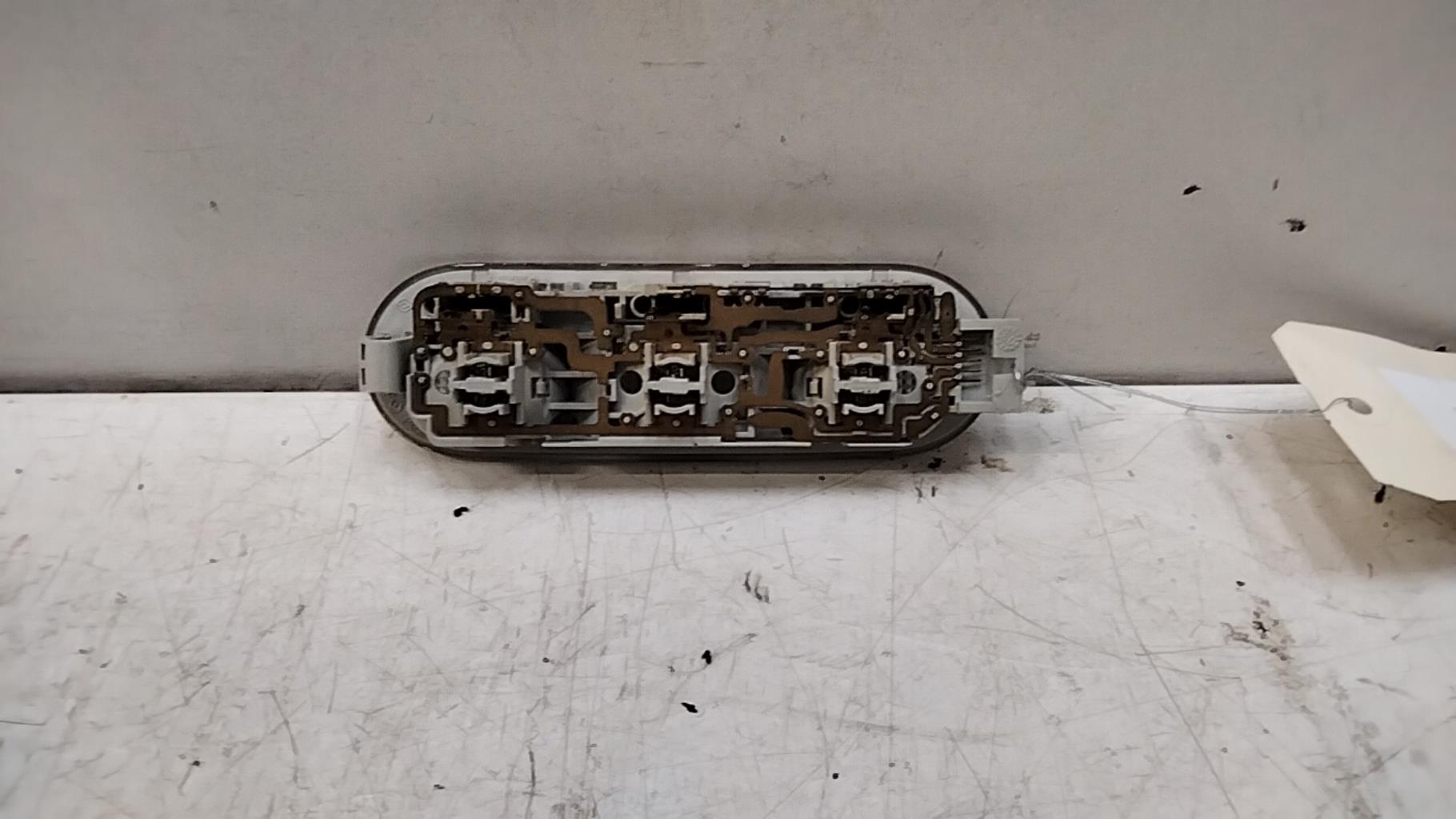 Eclairage de plafonnier RENAULT MEGANE 2 PHASE 1  - 1