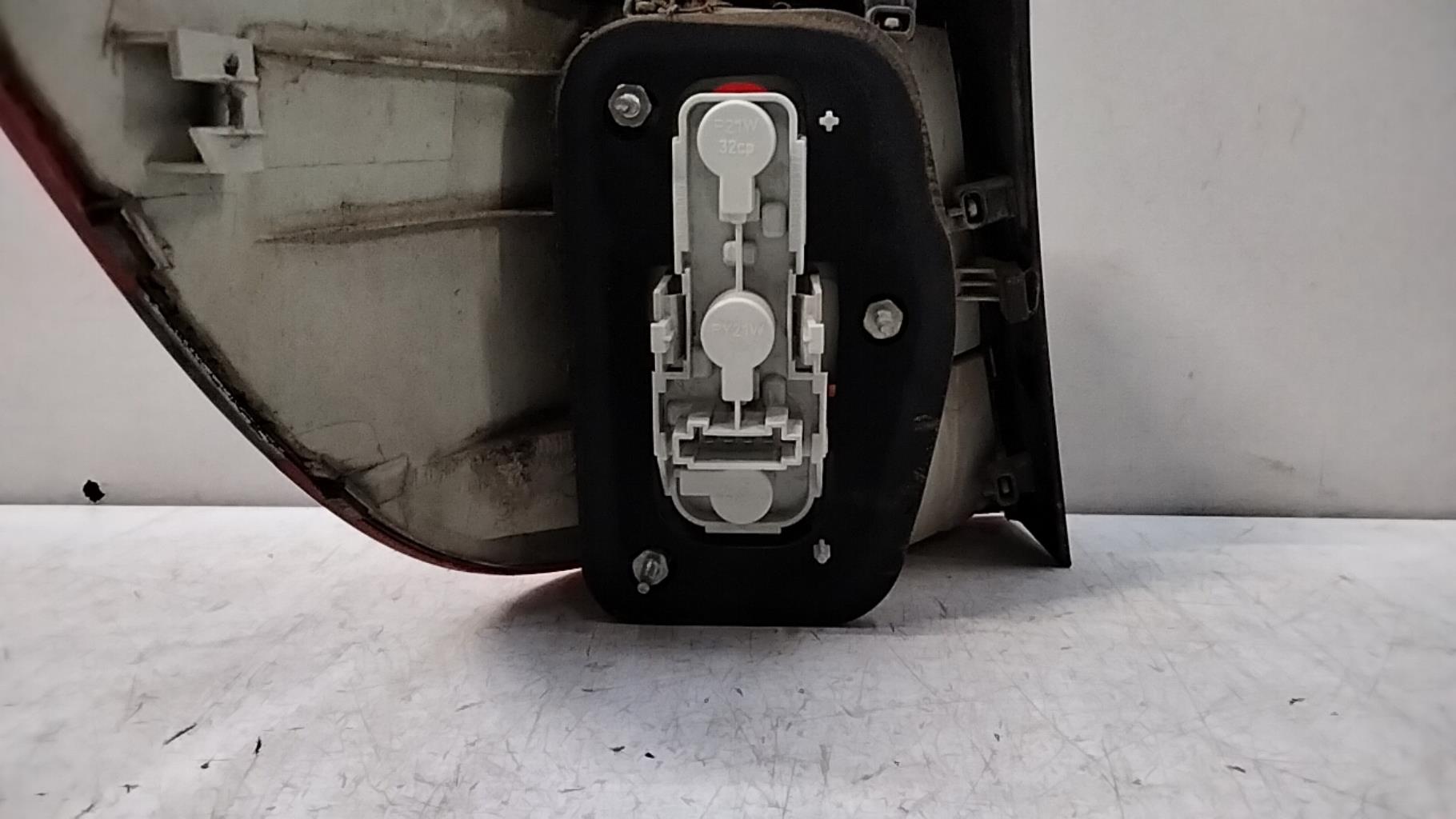 Fanale posteriore principale destro (luci) MERCEDES CLASSE B 245 PHASE 2 Diésel - 1