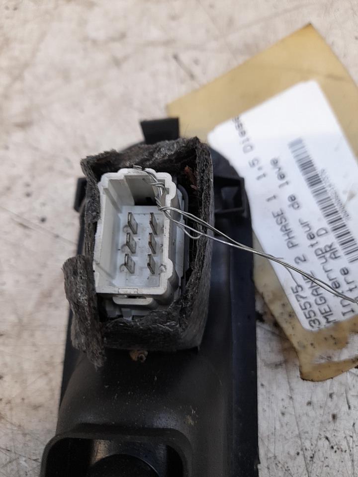 Interruttore lavacristalli posteriore destro RENAULT MEGANE 2 PHASE 1 Diésel - 1