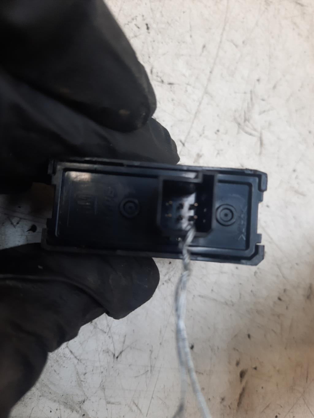 Interruttore lavacristalli posteriore sinistro OPEL ZAFIRA B PHASE 2 Diésel - 1