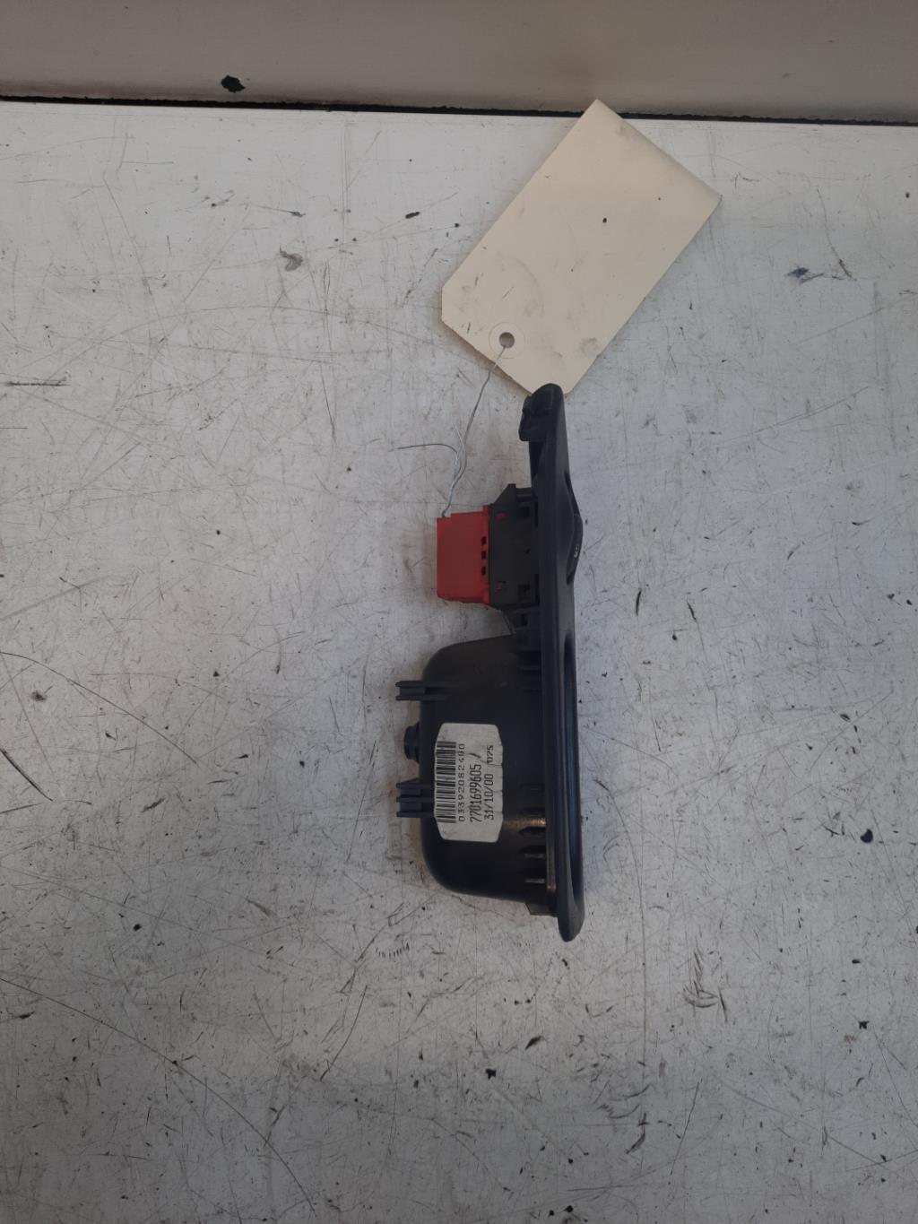 Interruttore lavacristalli posteriore sinistro RENAULT LAGUNA 1 PHASE 2 Diésel - 1