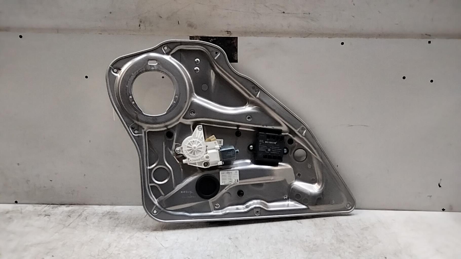 Alzacristalli elettrico posteriore sinistro MERCEDES CLASSE C 204 PHASE 1 Diésel - 1