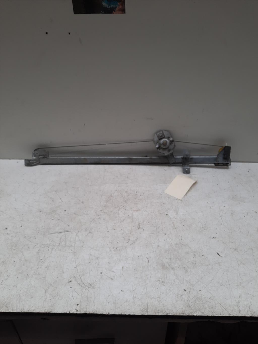 Alzacristalli manuale anteriore destro PEUGEOT BOXER 1 Diésel - 1
