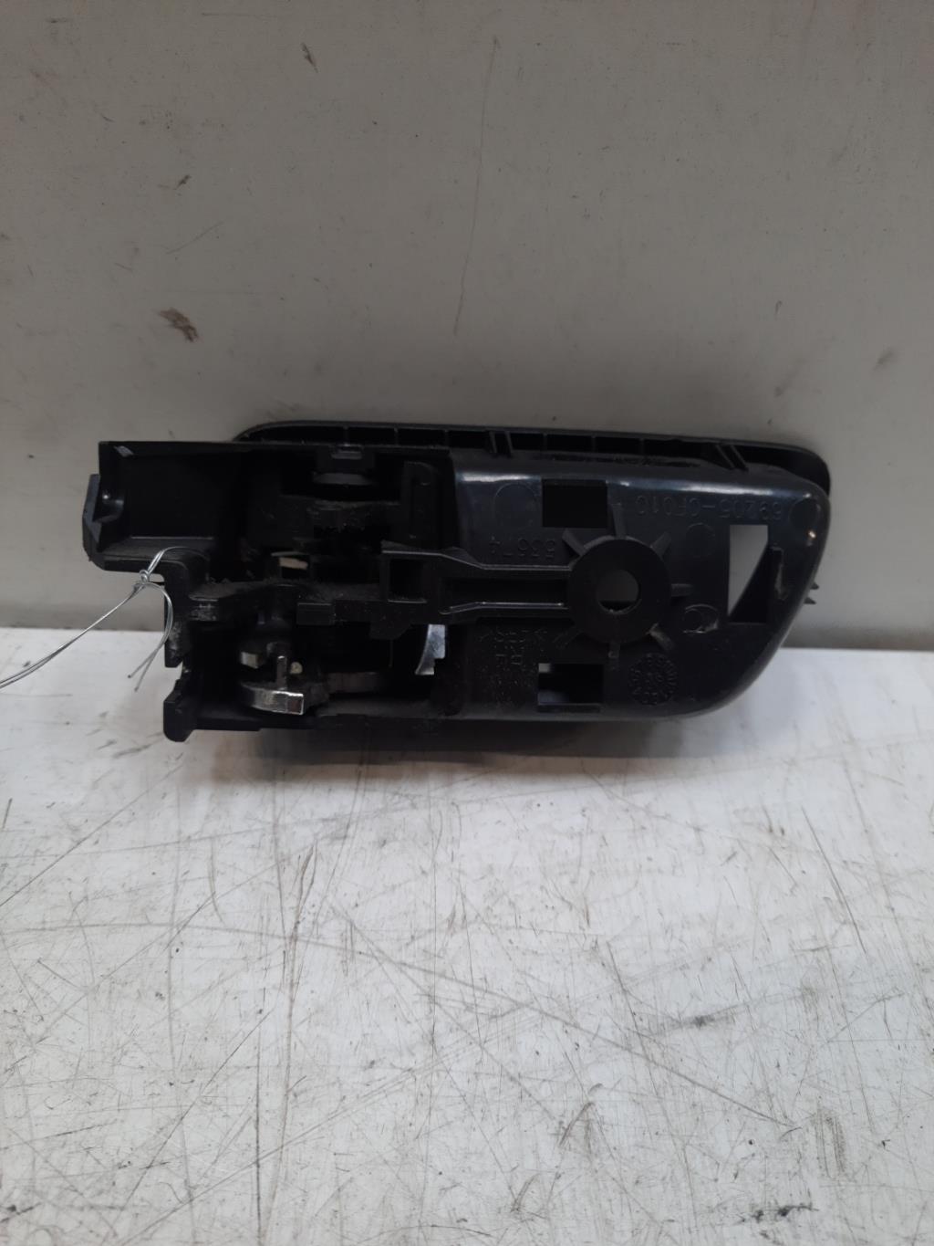 Maniglia interna anteriore destra TOYOTA COROLLA VERSO 2 PHASE 1 Diésel - 1