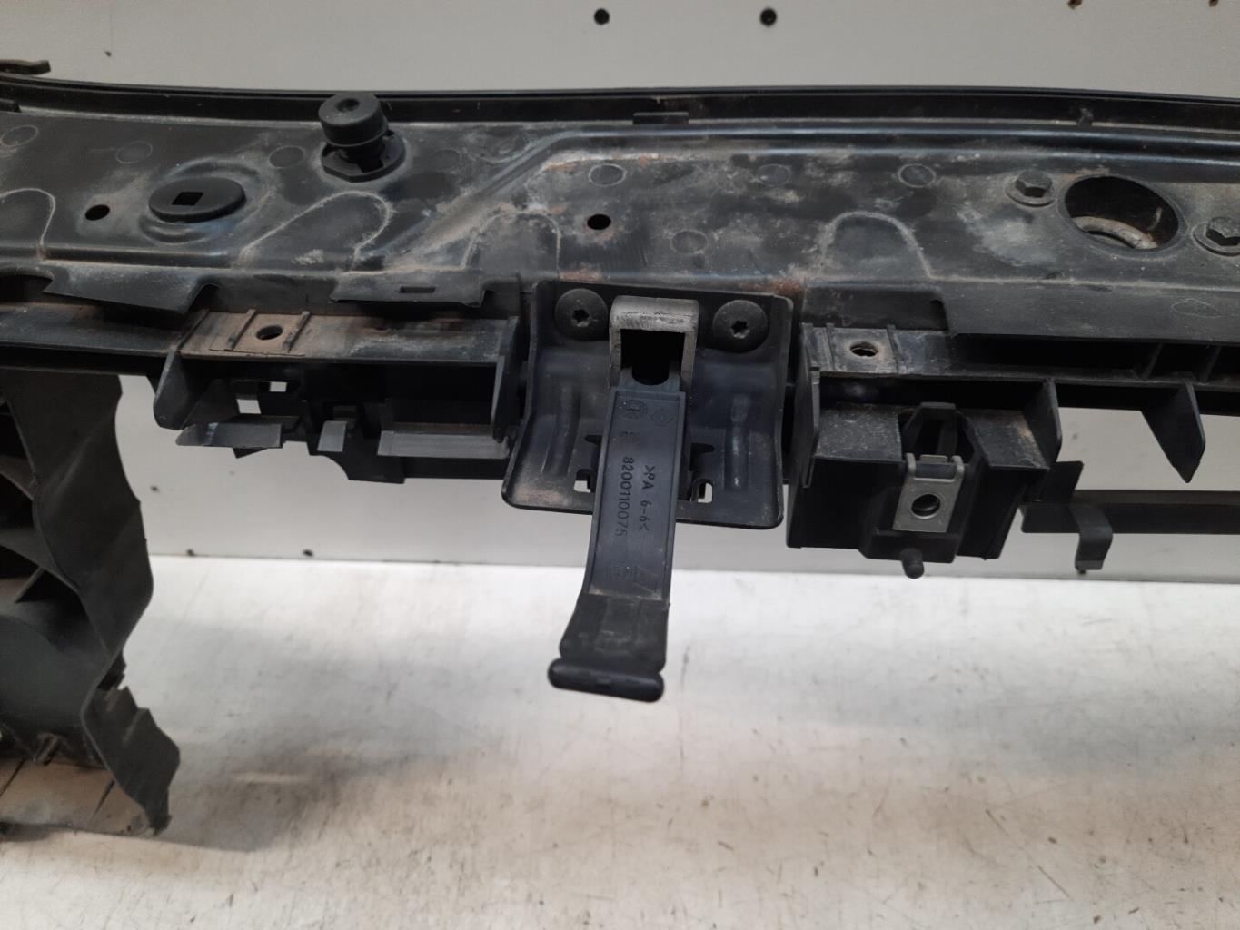 Pannellatura anteriore RENAULT MEGANE 2 PHASE 1 Diésel - 1