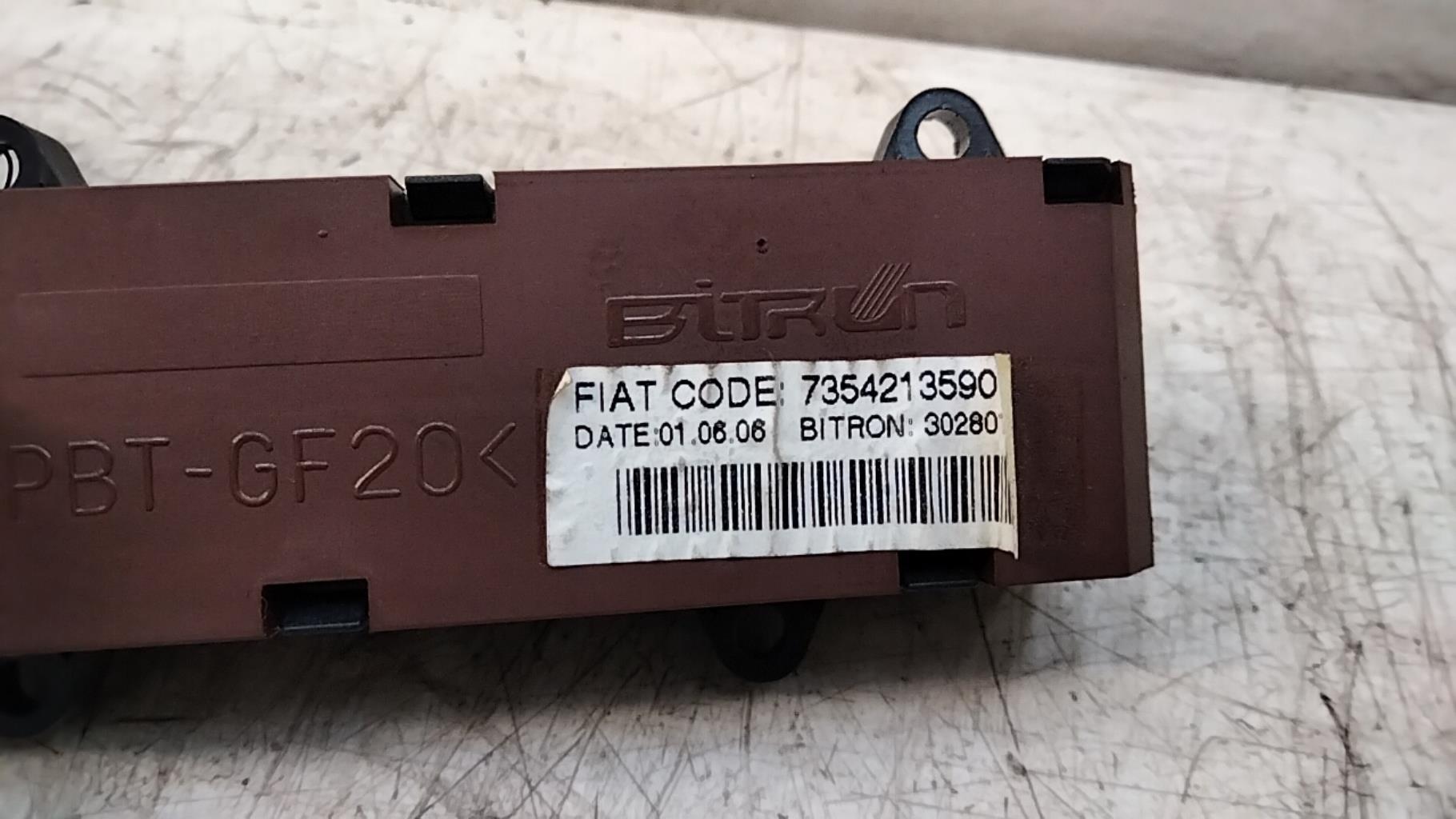 Bouton de warning PEUGEOT BOXER 3 PHASE 1 Diesel - 1
