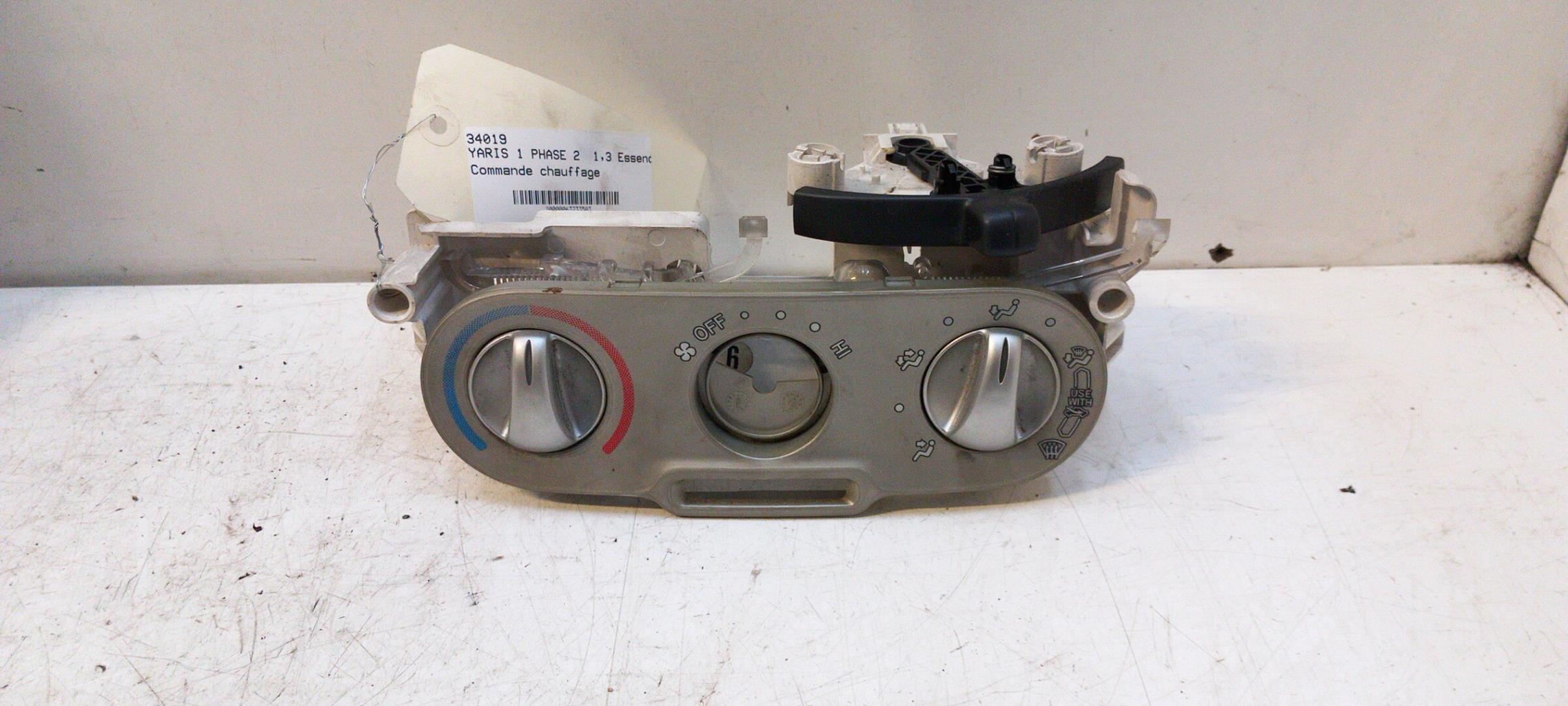 Commande chauffage TOYOTA YARIS 1 PHASE 2 Essence - 1