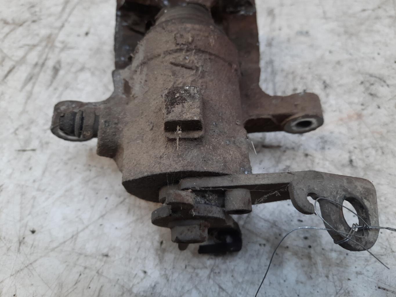 Pinza freni posteriore sinistra RENAULT SCENIC 1 PHASE 2 Diésel - 1