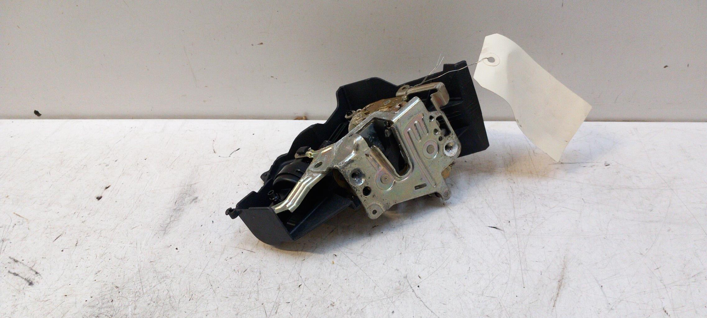Chiusura centralizzata posteriore destra MERCEDES CLASSE C 202 PHASE 2 Gasolina - 1