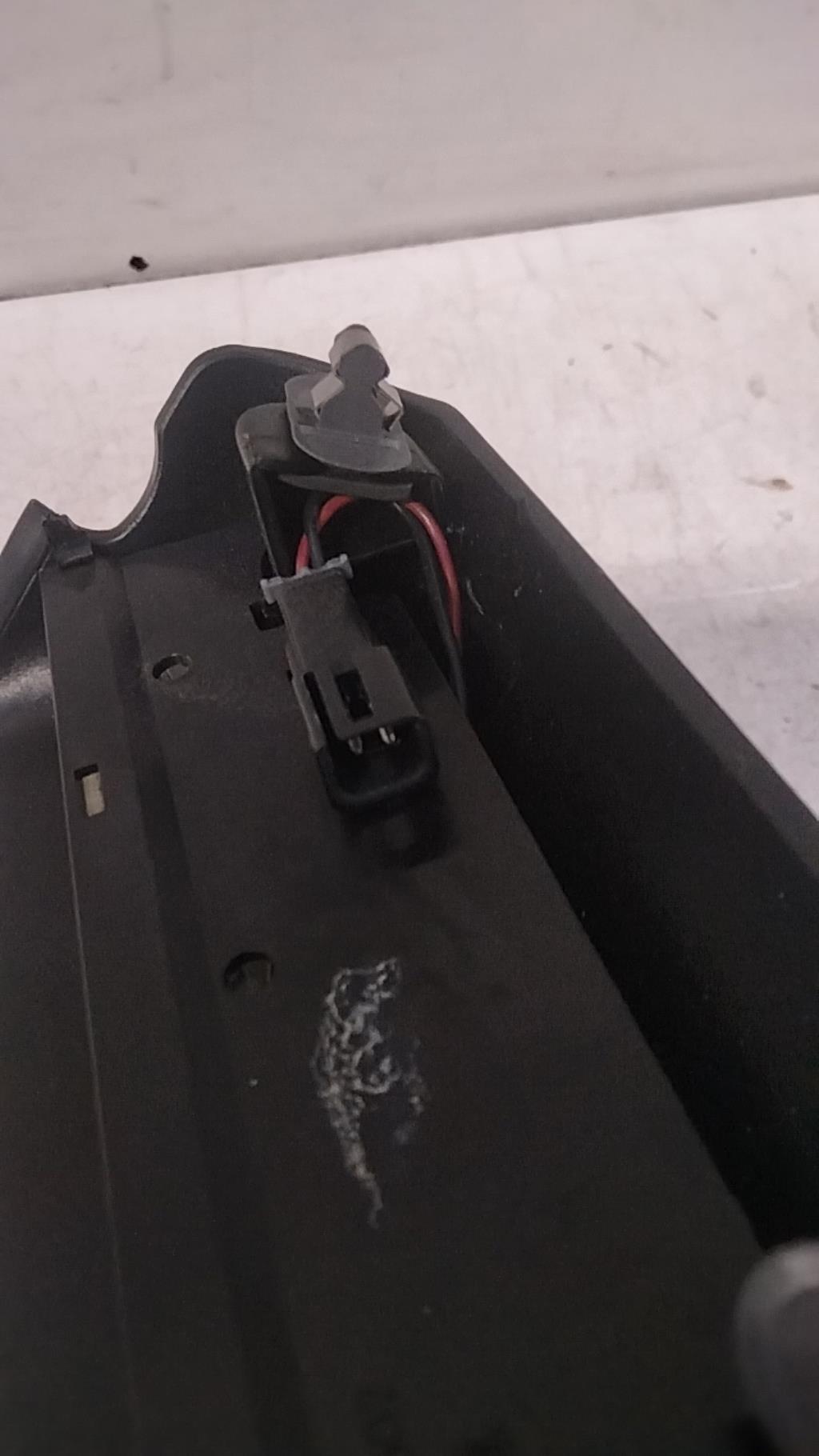 Feu arriere stop central OPEL CORSA C PHASE 2 Essence - 1