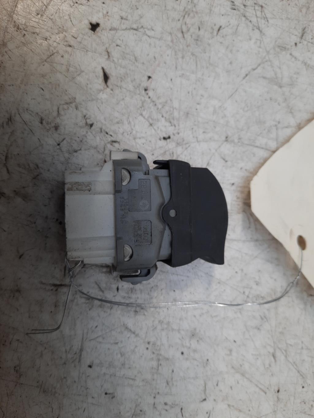 Interruttore lavacristalli posteriore sinistro RENAULT MEGANE 2 PHASE 1  - 1