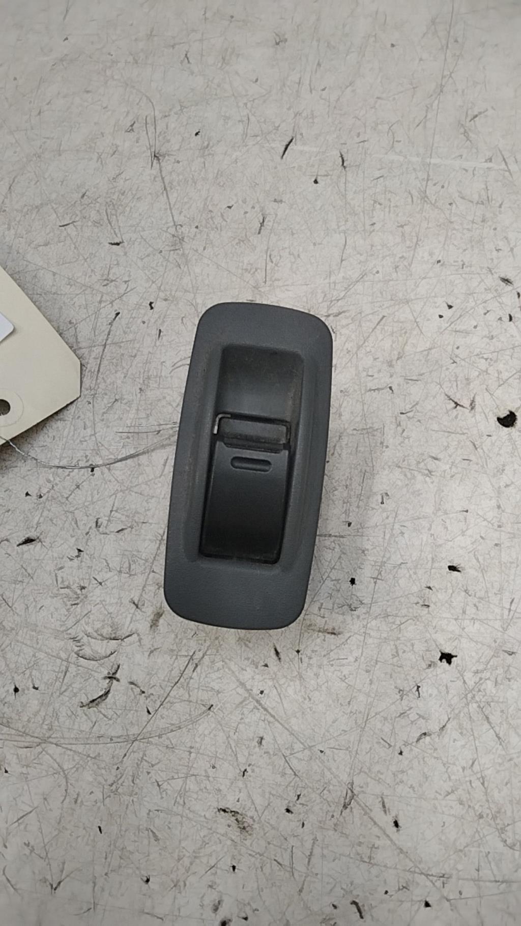 Interruttore lavacristalli posteriore sinistro TOYOTA RAV4 2 PHASE 1 Diésel - 1