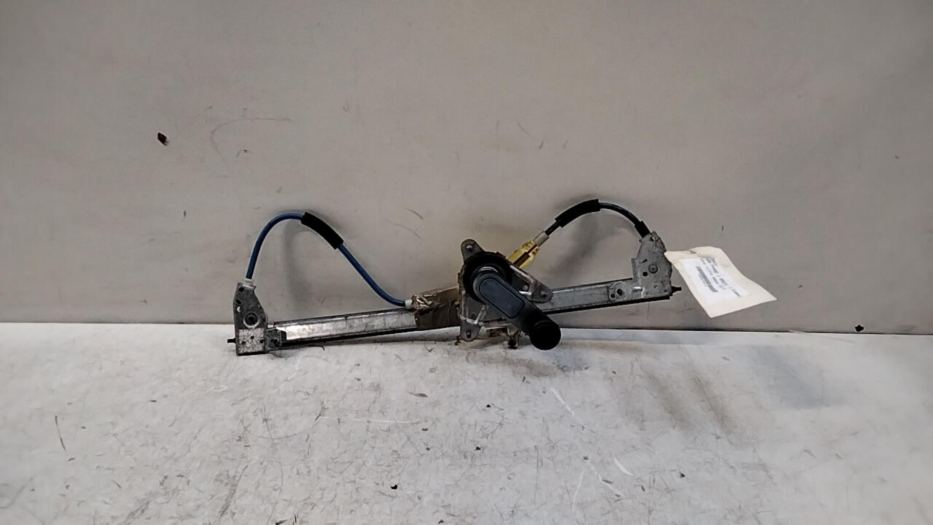 Alzacristalli manuale posteriore sinistro PEUGEOT 406 PHASE 2 BREAK Diésel - 1