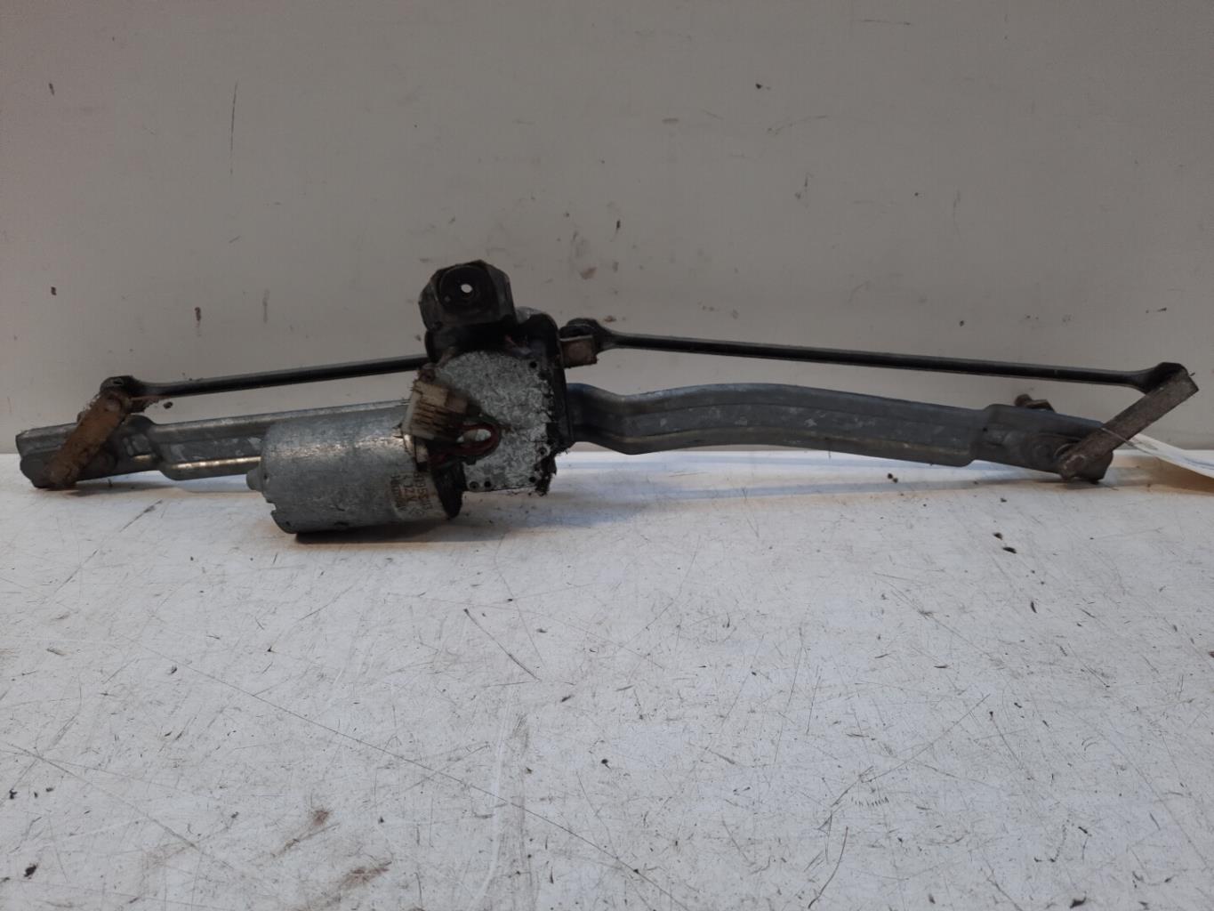 Motore tergicristallo anteriore VOLKSWAGEN JETTA 2  - 1