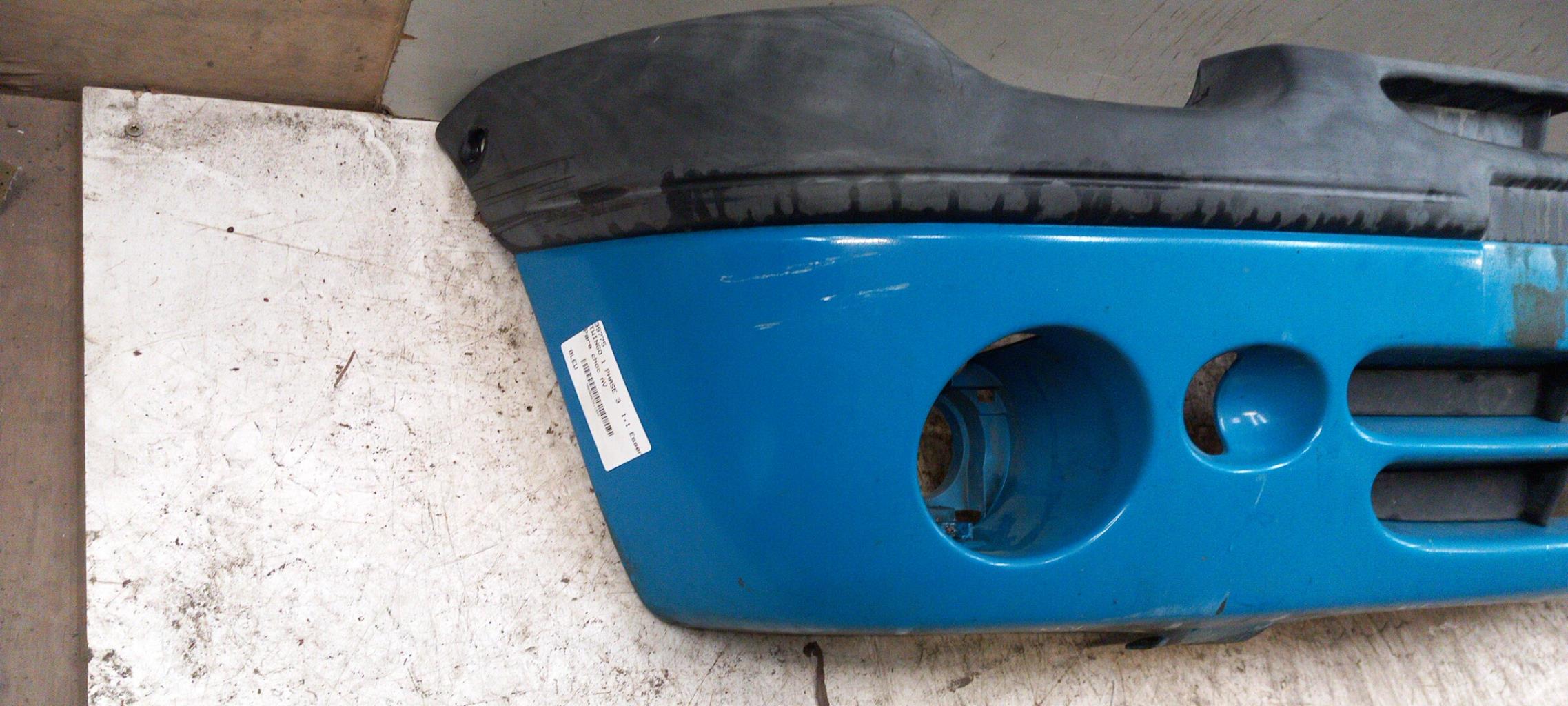Pare choc avant RENAULT TWINGO 1 PHASE 3 Essence - 1