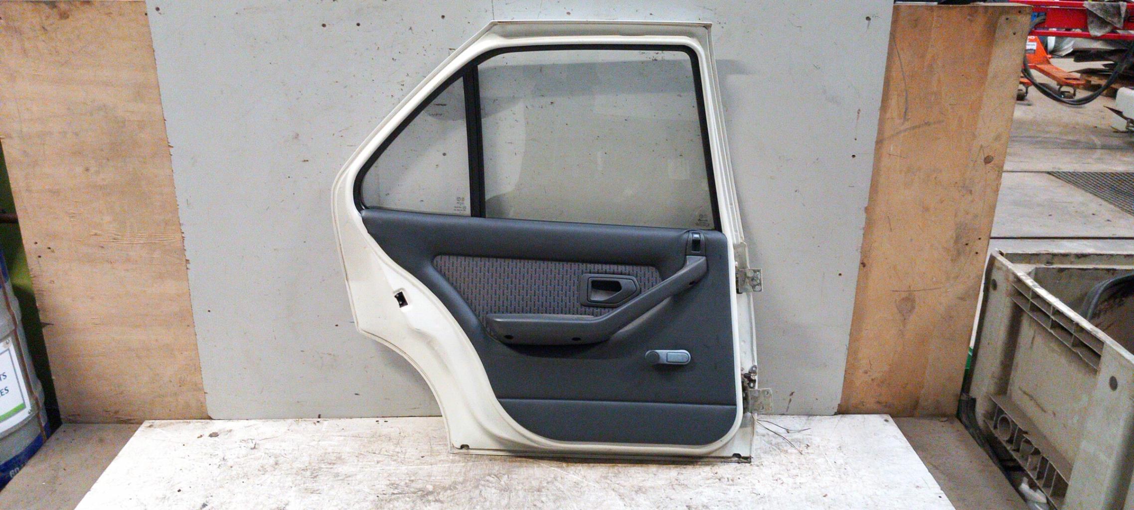 Portiera posteriore sinistra PEUGEOT 306 PHASE 1  - 1