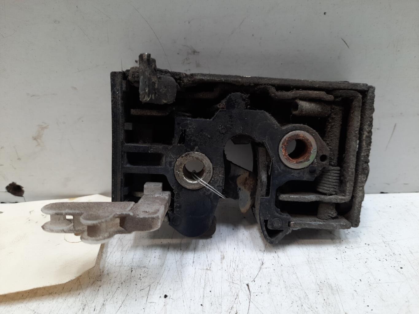 Serratura posteriore sinistra VOLKSWAGEN JETTA 2  - 1