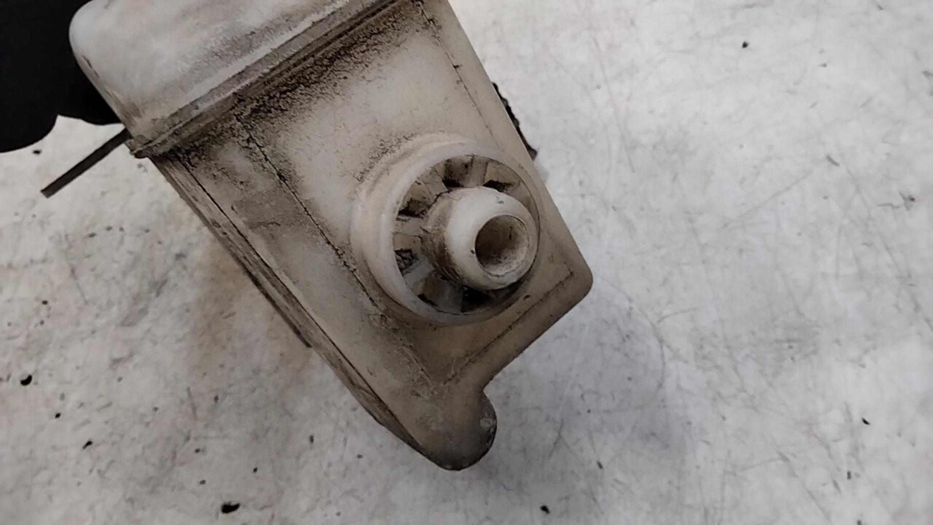 Vase de lave glace MAZDA 323 6 Diesel - 1