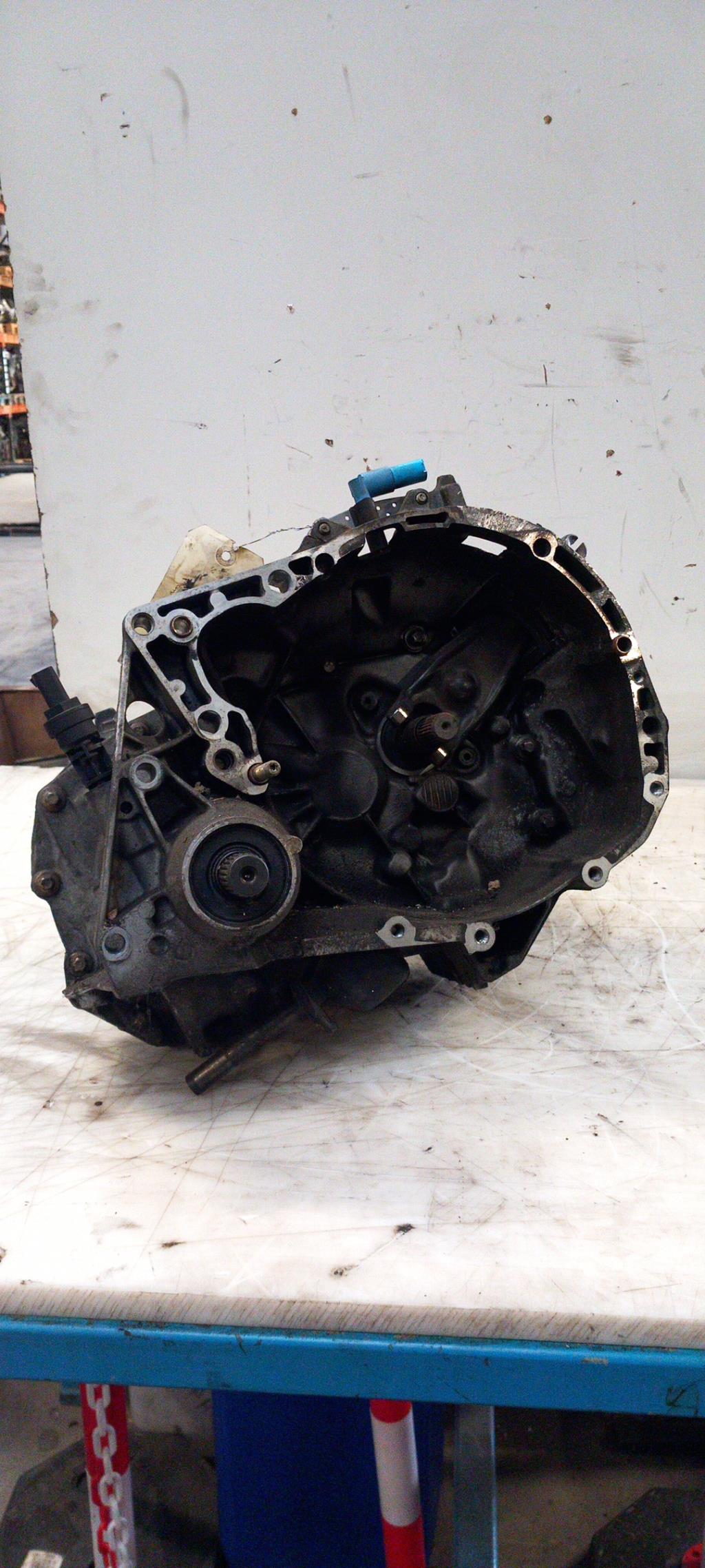 Boite de vitesses RENAULT CLIO 2 PHASE 1 Essence - 1