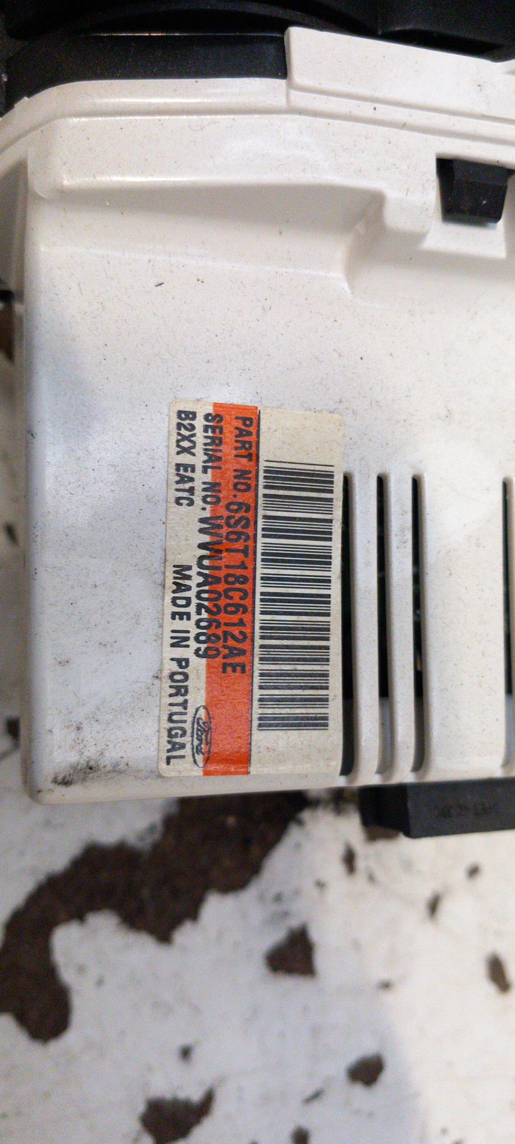Commande chauffage FORD FIESTA 5 PHASE 1 Essence - 1