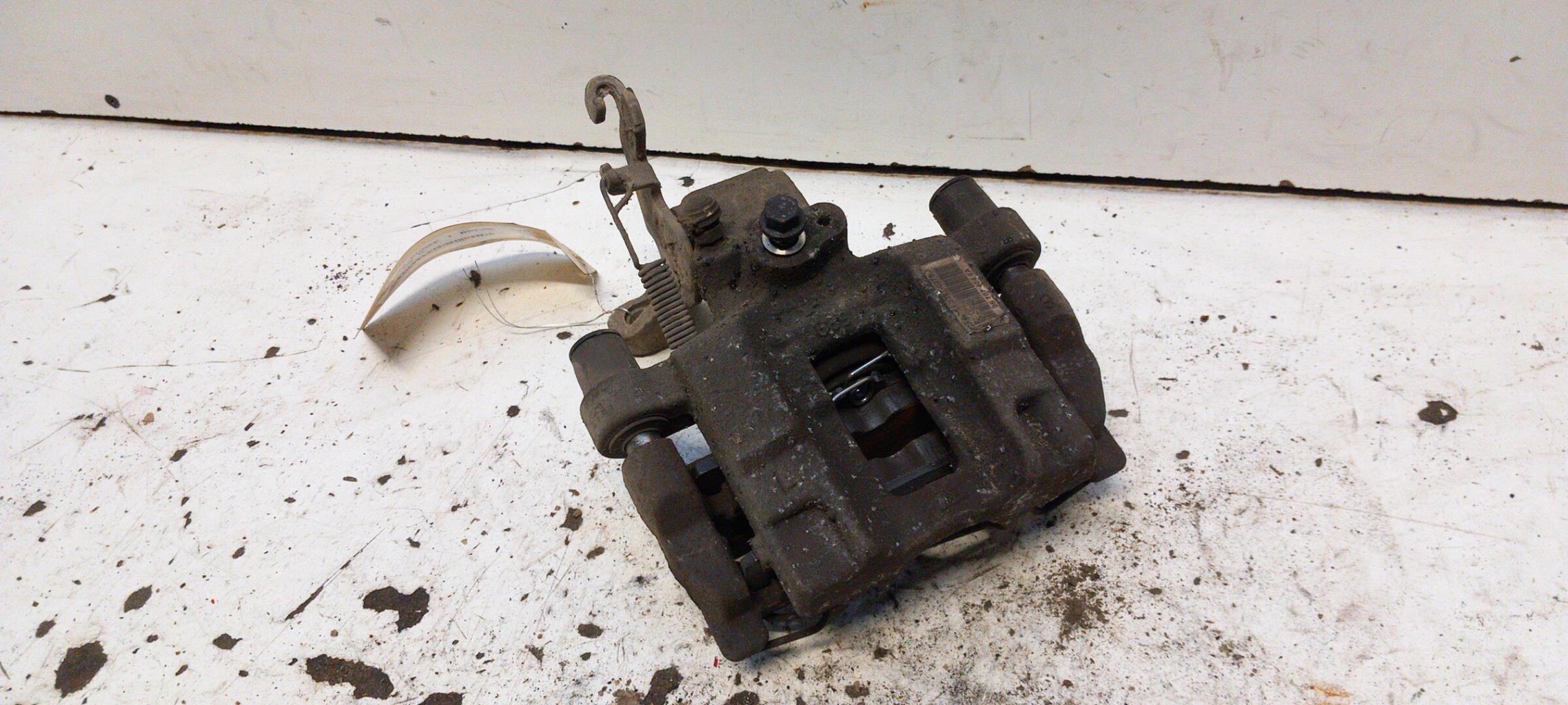 Pinza freni posteriore sinistra PEUGEOT 308 2 SW PHASE 1 BREAK Diésel - 1