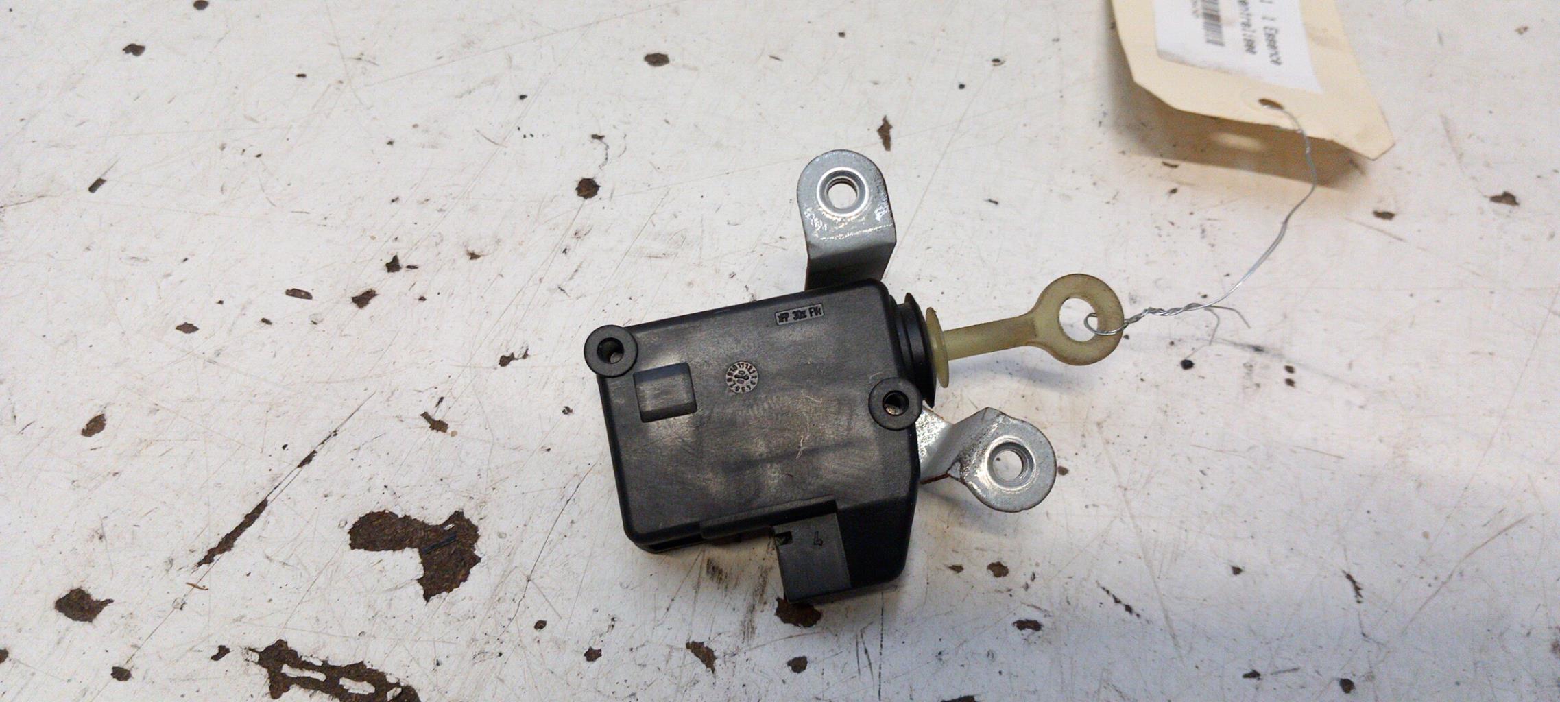 Chiusura centralizzata bagagliaio PEUGEOT 107 PHASE 1 Gasolina - 1