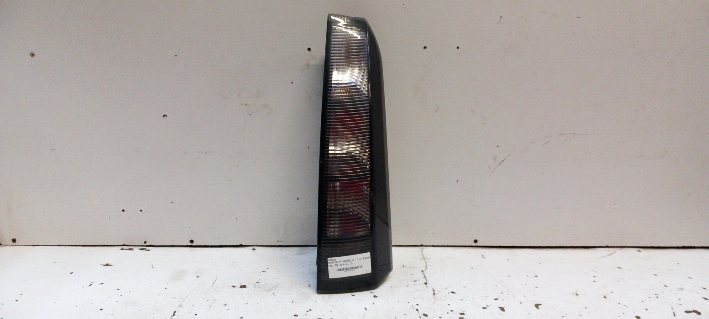 Fanale posteriore principale destro (luci) OPEL MERIVA A PHASE 2 Gasolina - 1