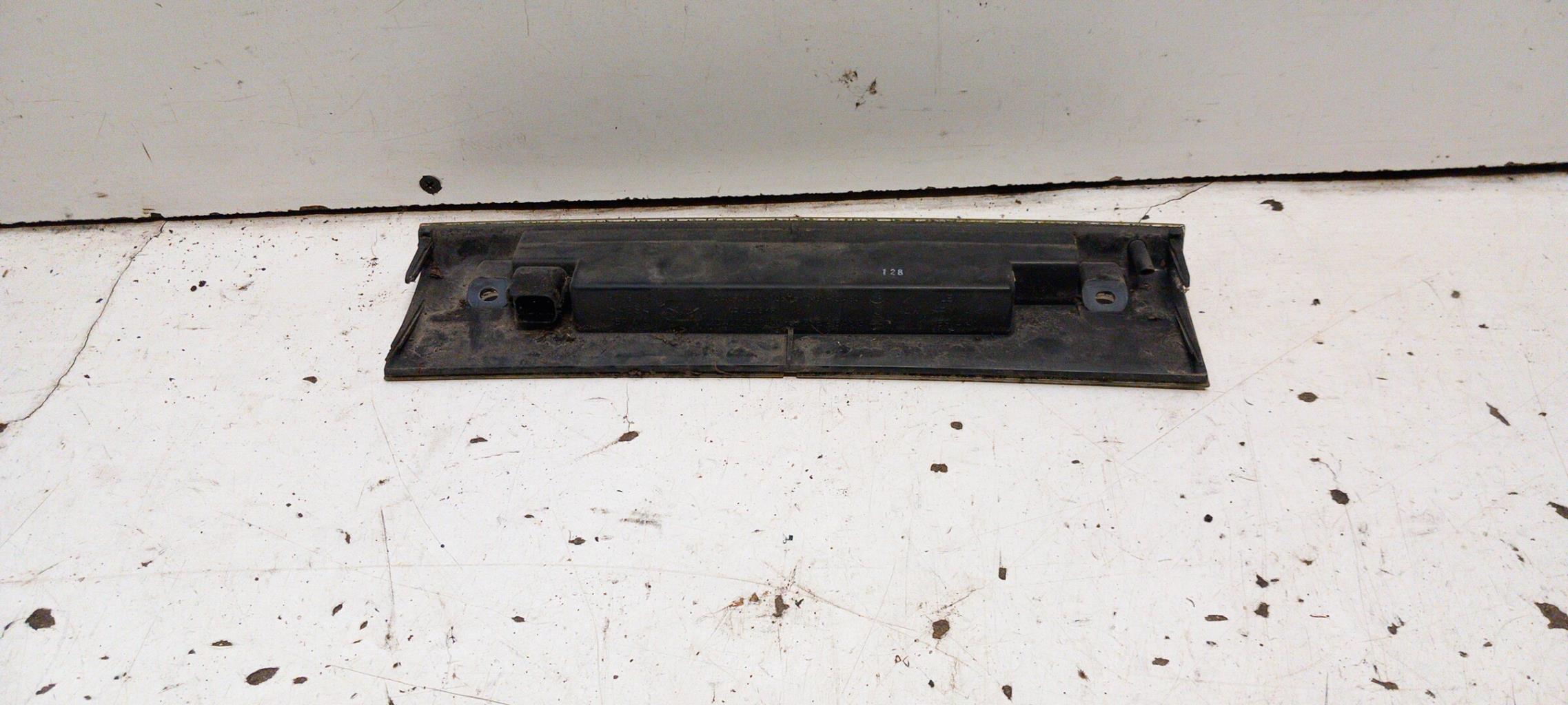 Feu arriere stop central FORD C-MAX 1 PHASE 2 Diesel - 1