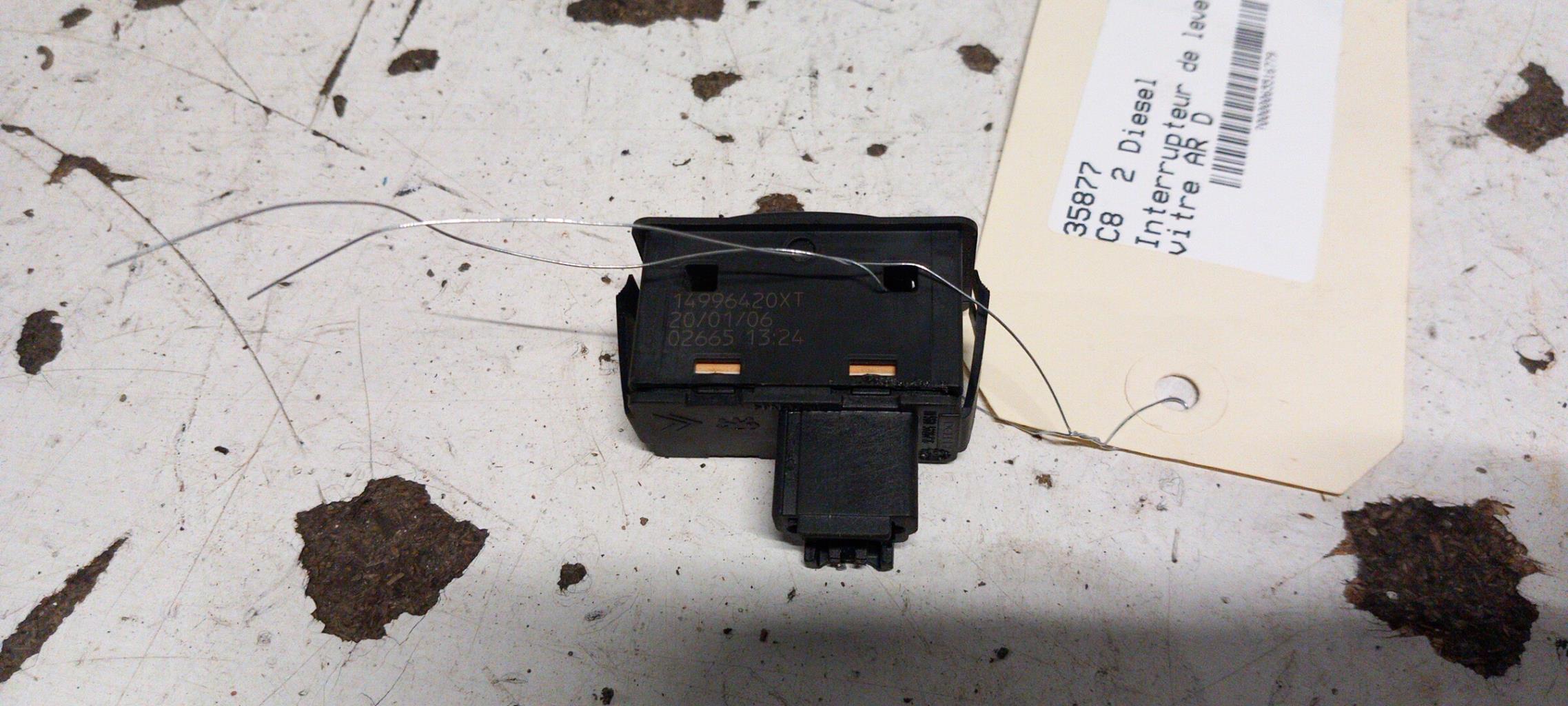 Interruttore lavacristalli posteriore destro CITROEN C8 Diésel - 1