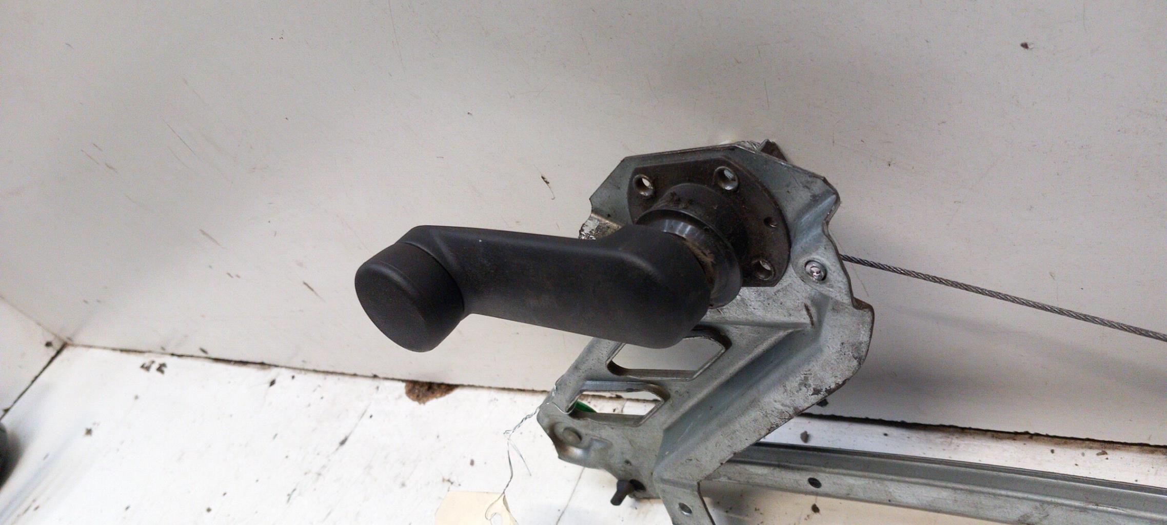 Alzacristalli manuale posteriore destro OPEL CORSA B PHASE 2 Gasolina - 1