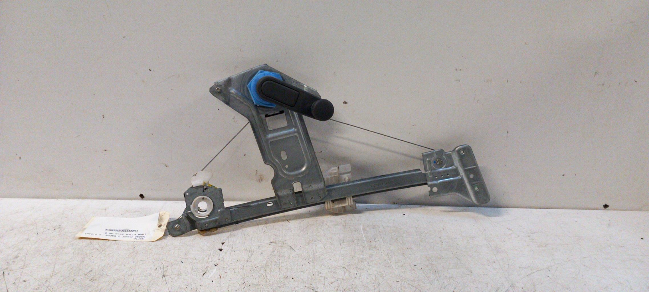 Alzacristalli manuale posteriore destro CITROEN XSARA PHASE 2 BREAK Diésel - 1