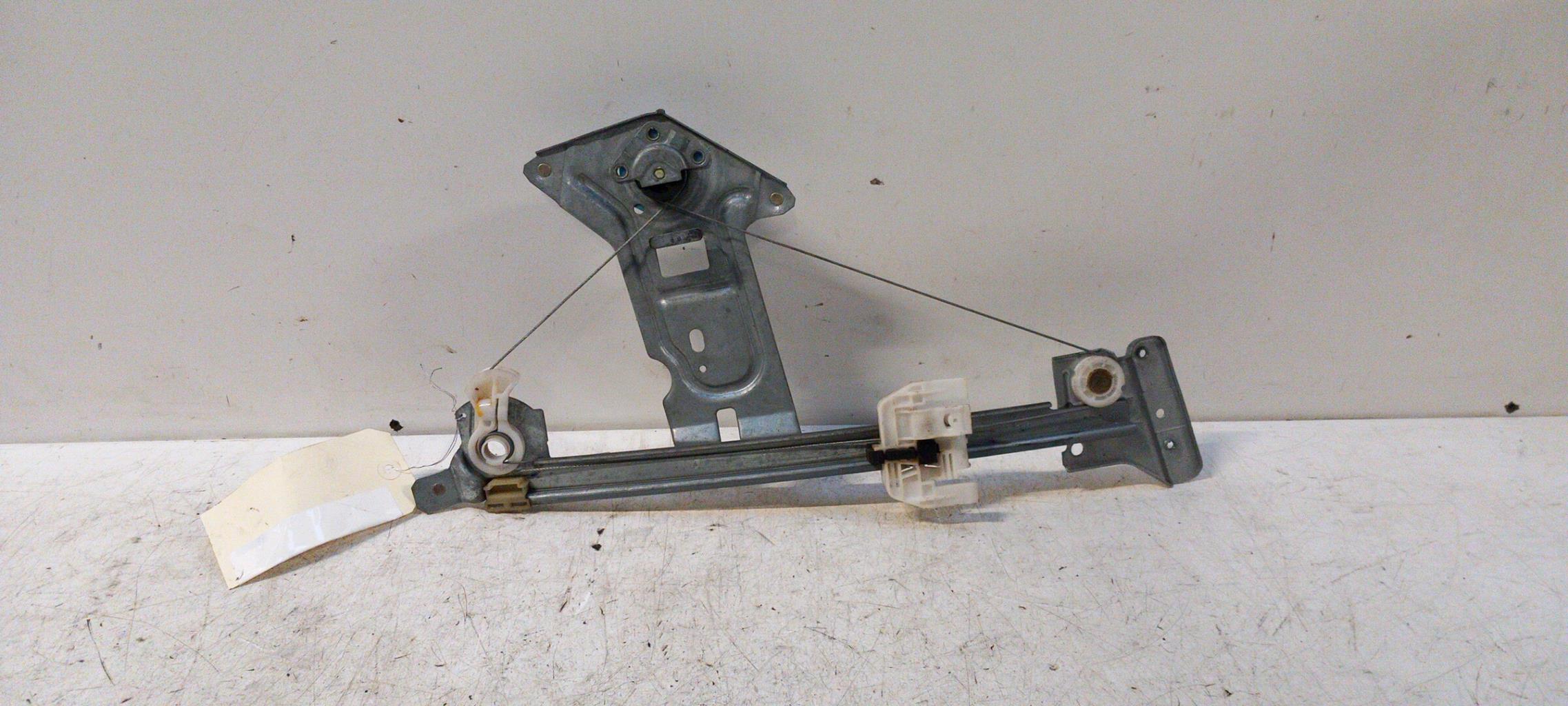 Alzacristalli manuale posteriore sinistro CITROEN XSARA PHASE 2 BREAK Diésel - 1