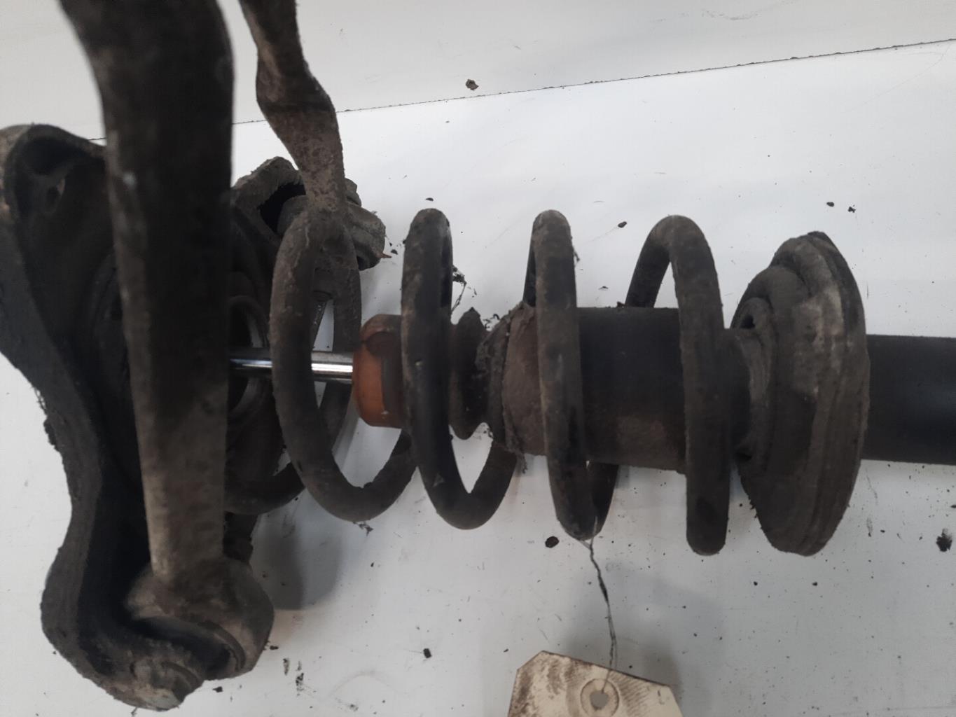 Ammortizzatore anteriore sinistro VOLKSWAGEN PASSAT 4 PHASE 1 BREAK Diésel - 1