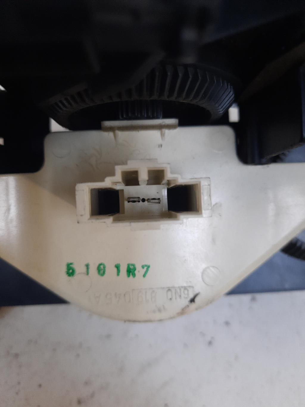 Commande chauffage VOLKSWAGEN POLO 3 PHASE 1 Essence - 1