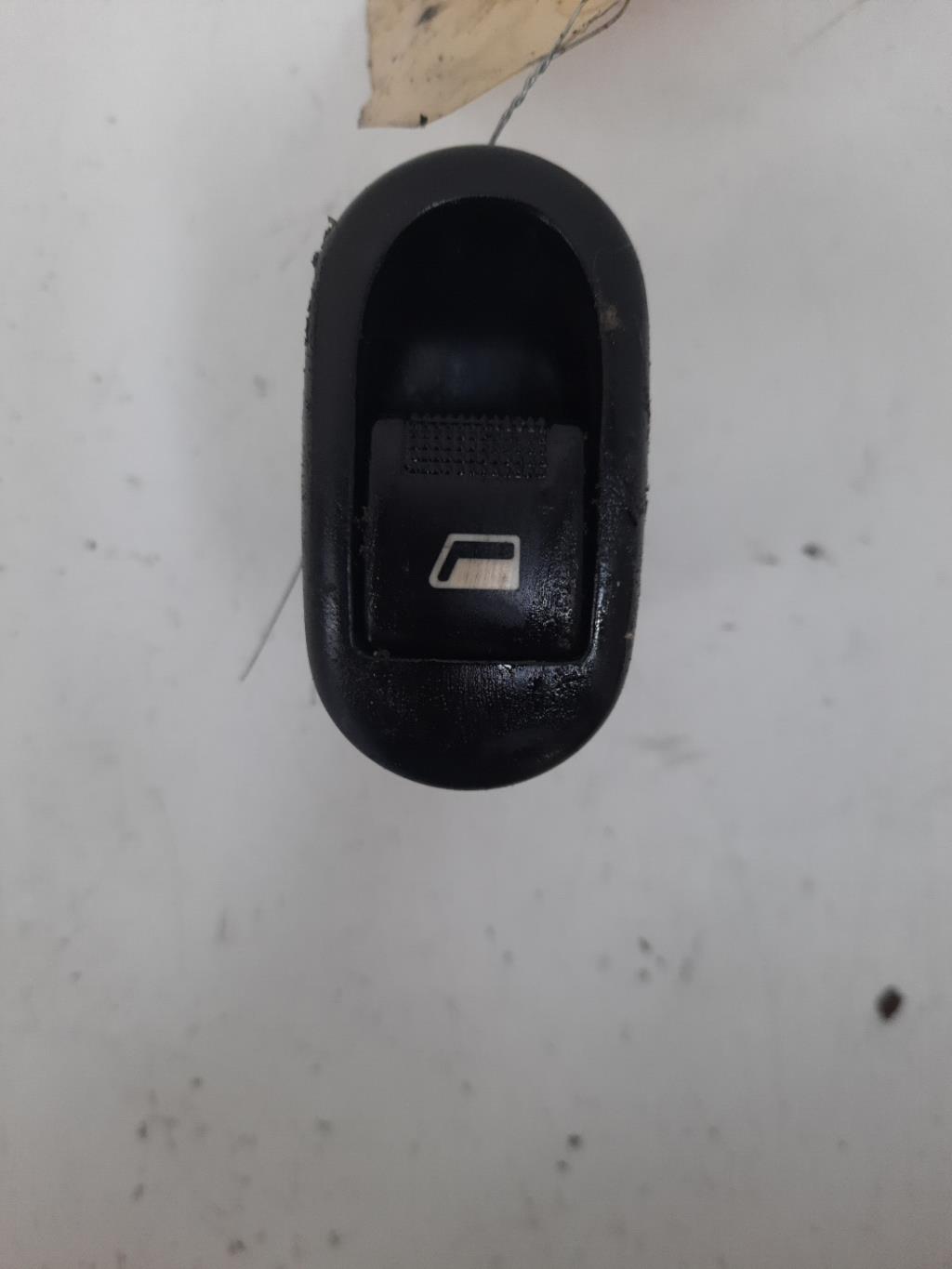 Interruttore lavacristalli anteriore destro CITROEN C3 1 PHASE 1 Diésel - 1
