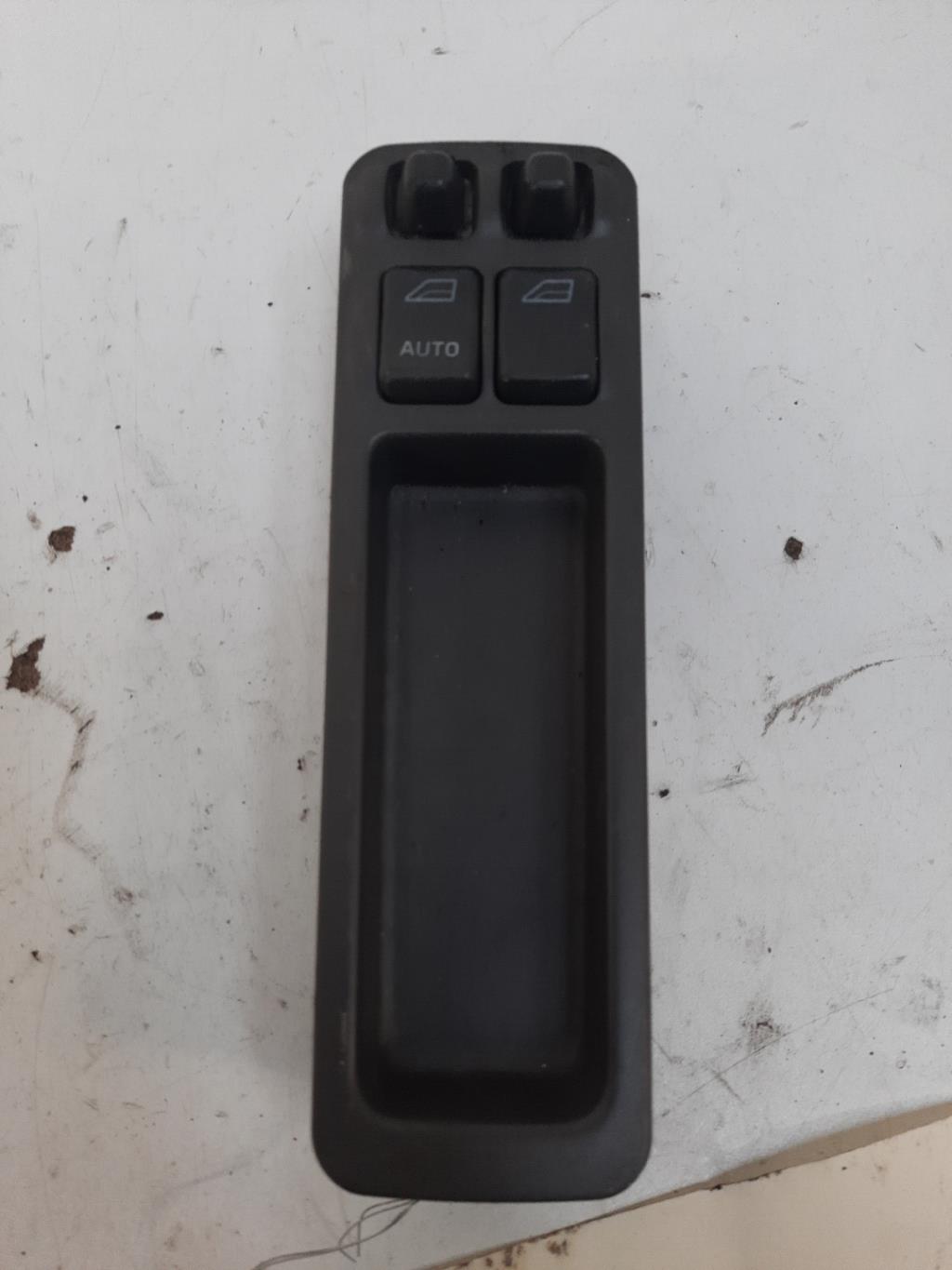 Interruttore lavacristalli anteriore destro VOLVO V 40 1 PHASE 1 BREAK Diésel - 1