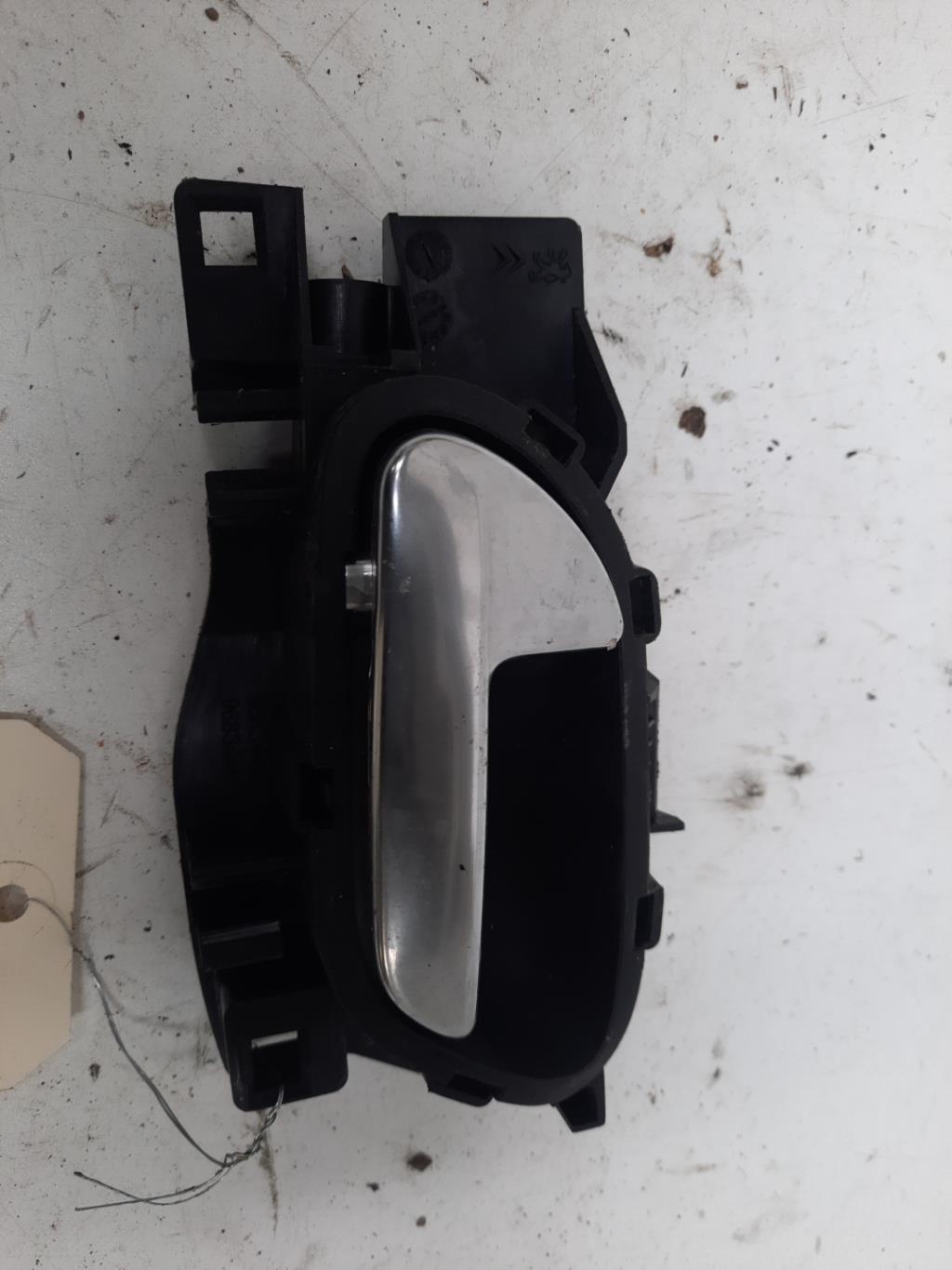 Poignee interieur avant gauche DS DS3 PHASE 2 Diesel - 1