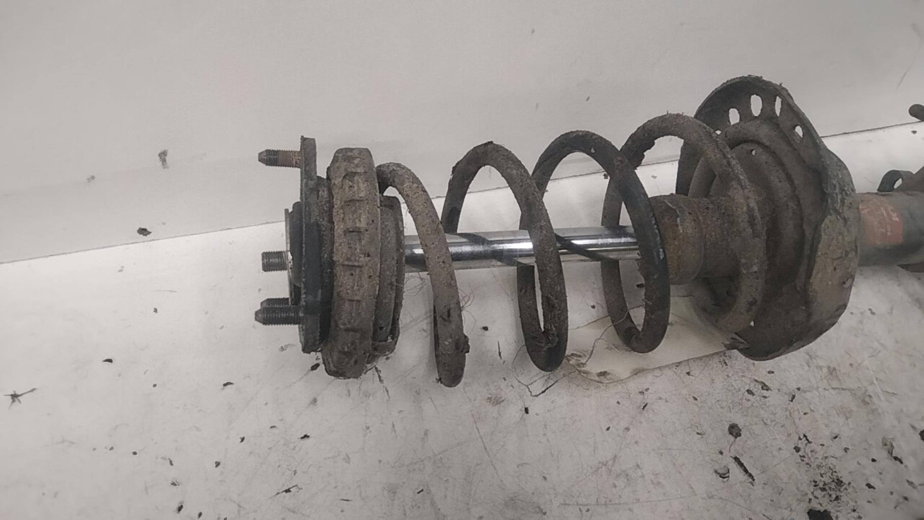 Ammortizzatore anteriore sinistro HONDA CIVIC 8 PHASE 1 Diésel - 1