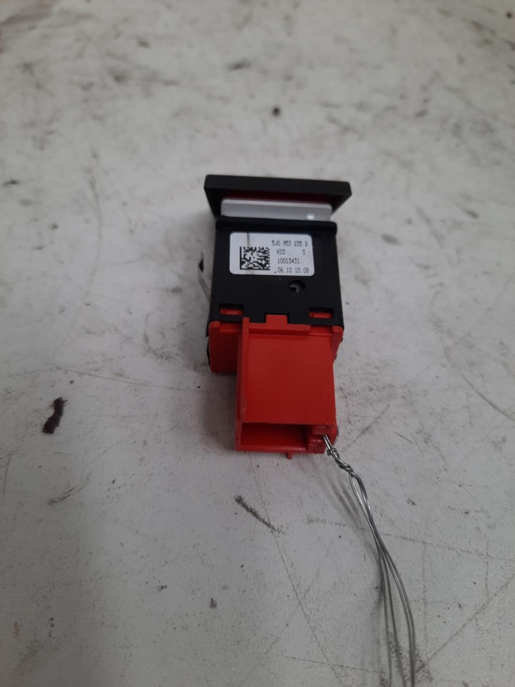 Bouton de warning SKODA ROOMSTER PHASE 2 Diesel - 1