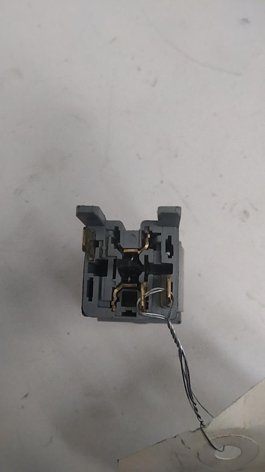 Bouton de warning PEUGEOT PARTNER 1 PHASE 1 Diesel - 1