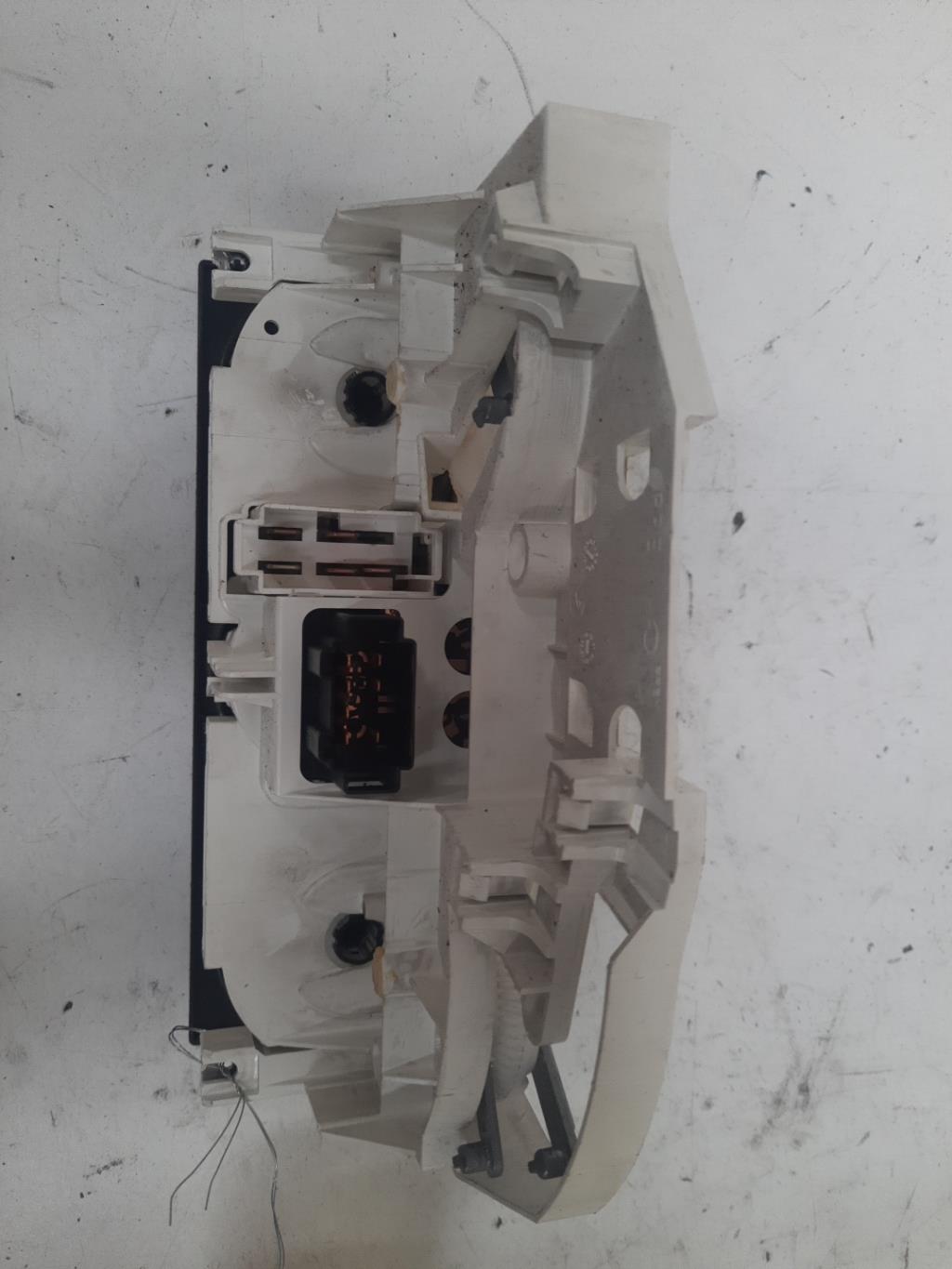 Commande chauffage VOLKSWAGEN GOLF 4  - 1