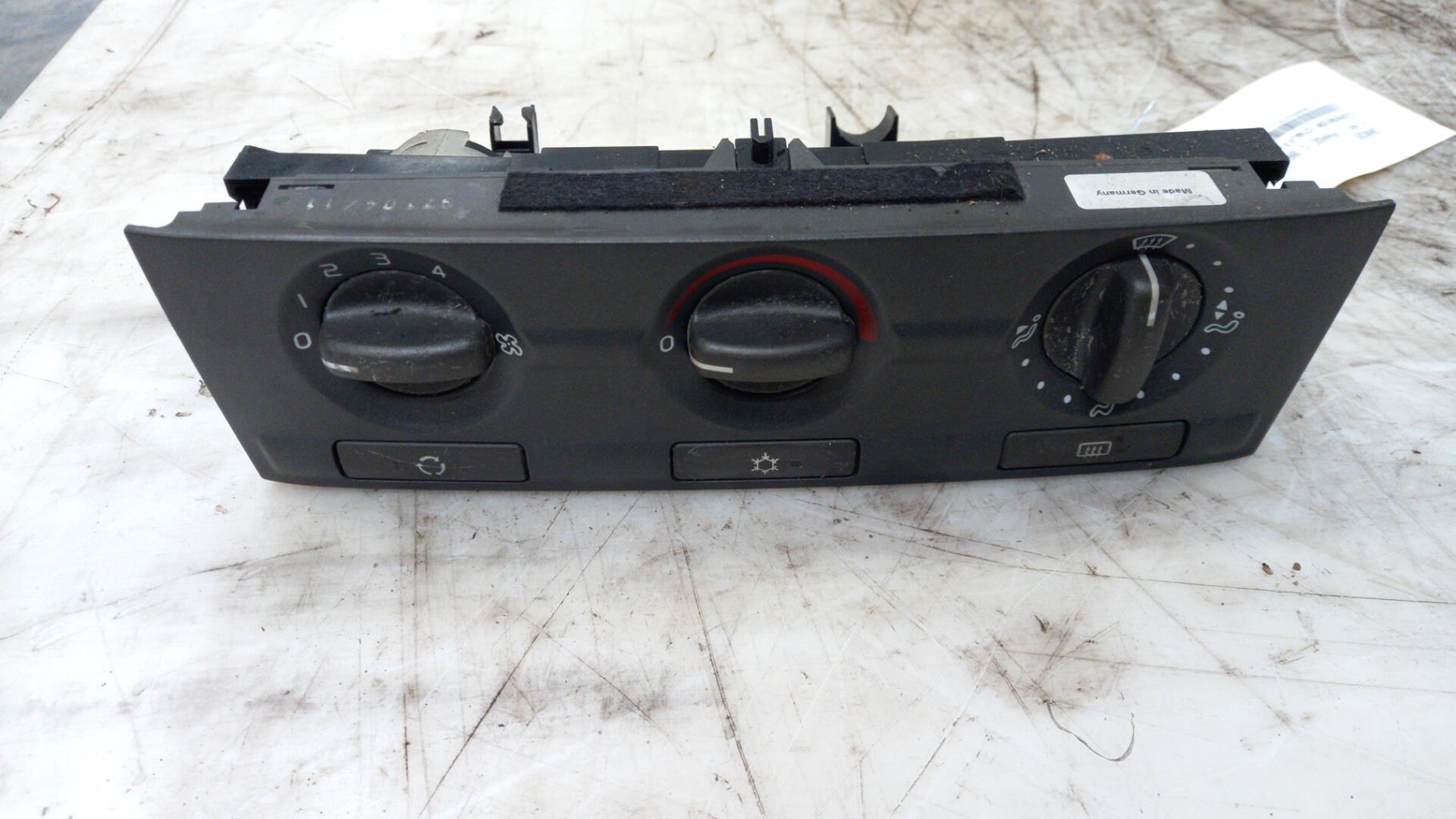Commande chauffage VOLVO V 40 1 PHASE 1 BREAK Diesel - 1