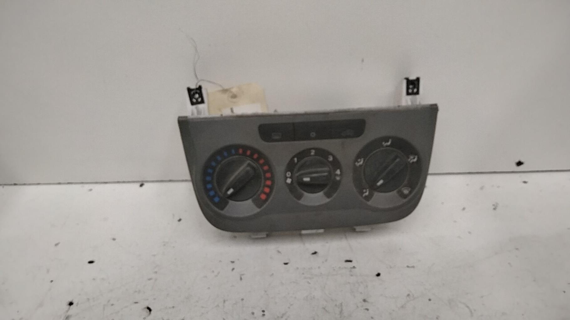 Commande chauffage FIAT GRANDE PUNTO Diesel - 1