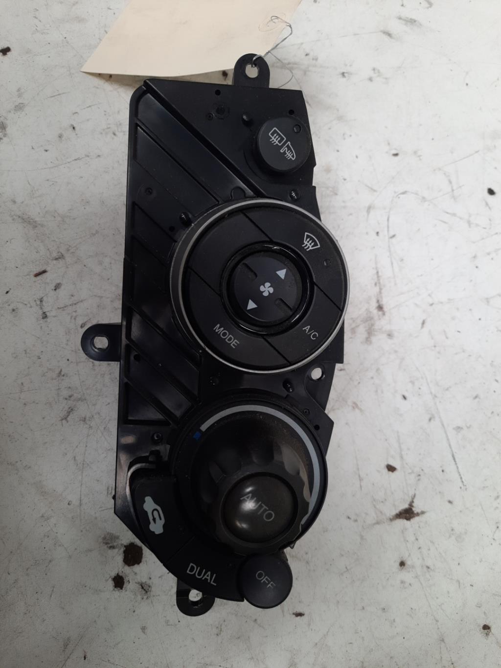 Commande chauffage HONDA CIVIC 8 PHASE 1 Diesel - 1