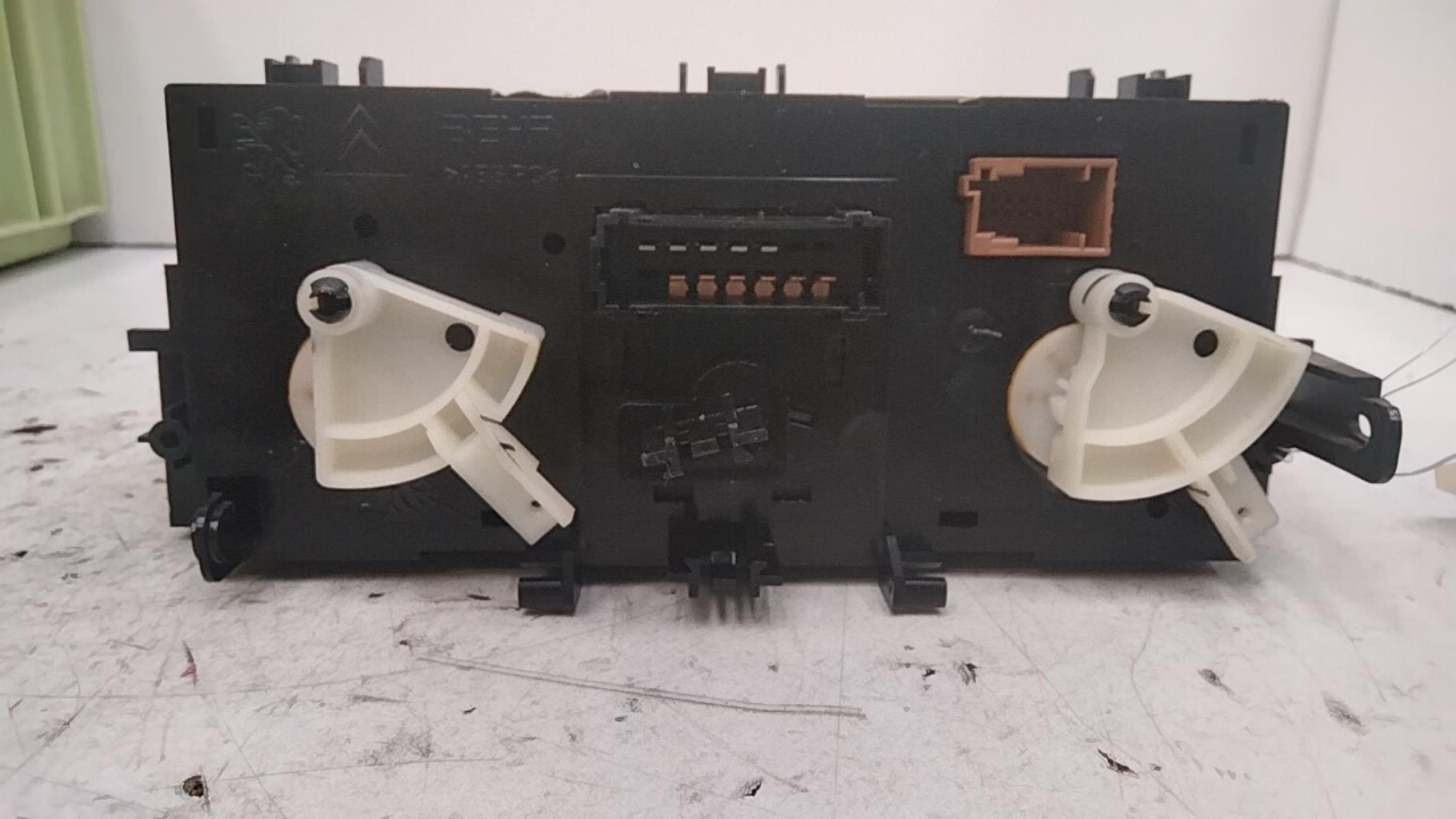 Commande chauffage CITROEN C3 2 PHASE 1 Diesel - 1